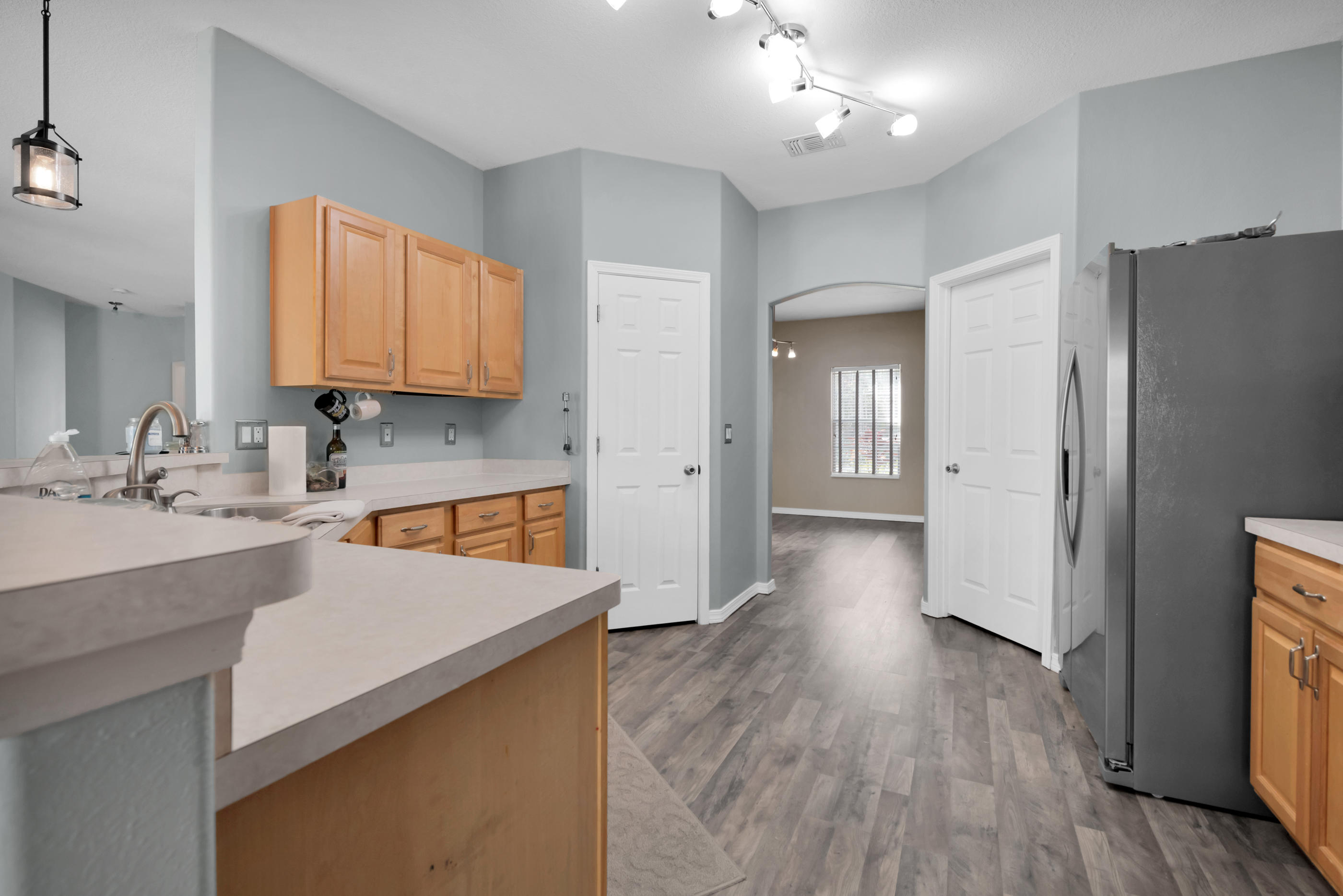 HOLLEY BY THE SEA - Residential