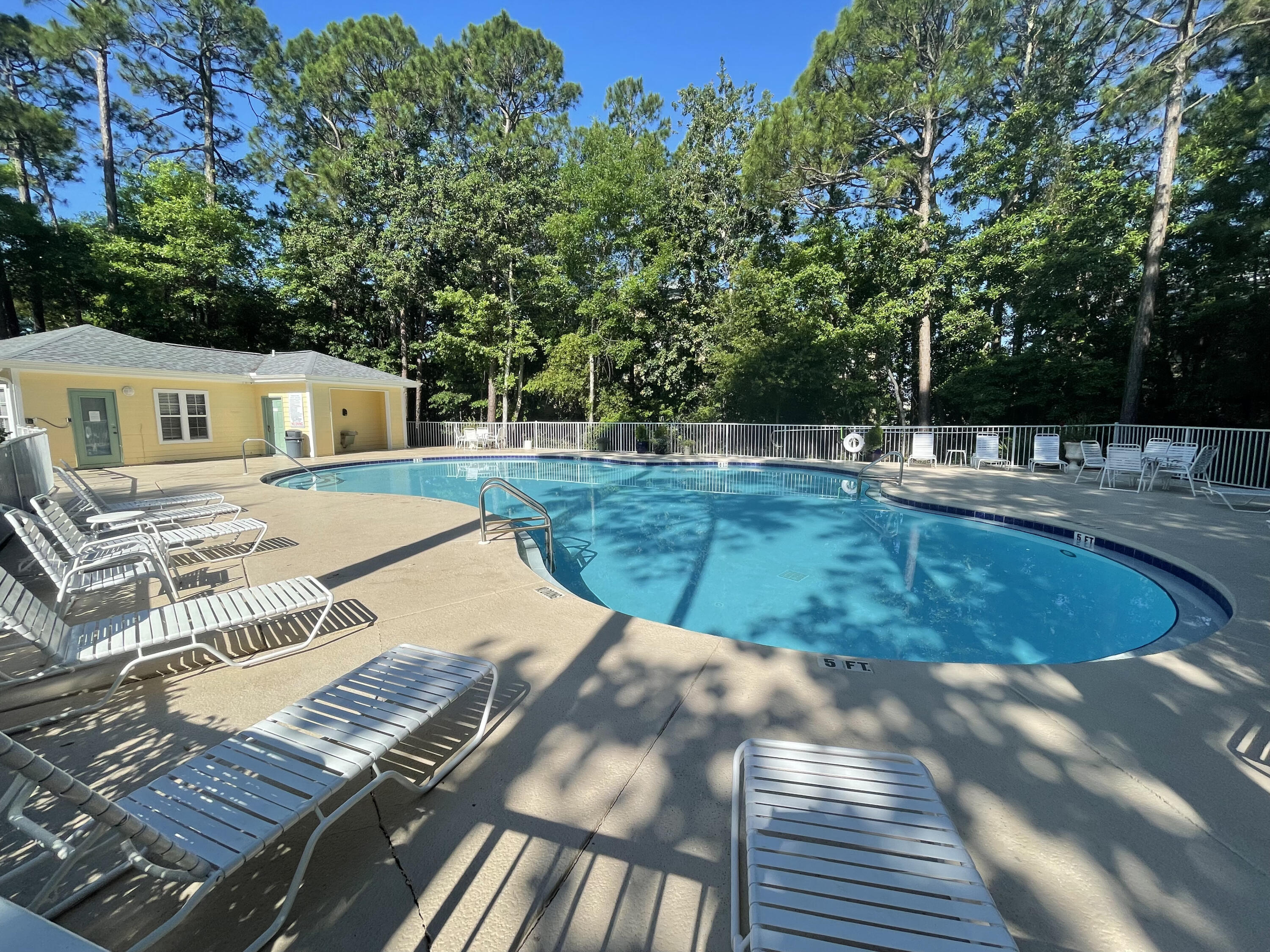 POINT OF VIEW T/H CONDO - Residential