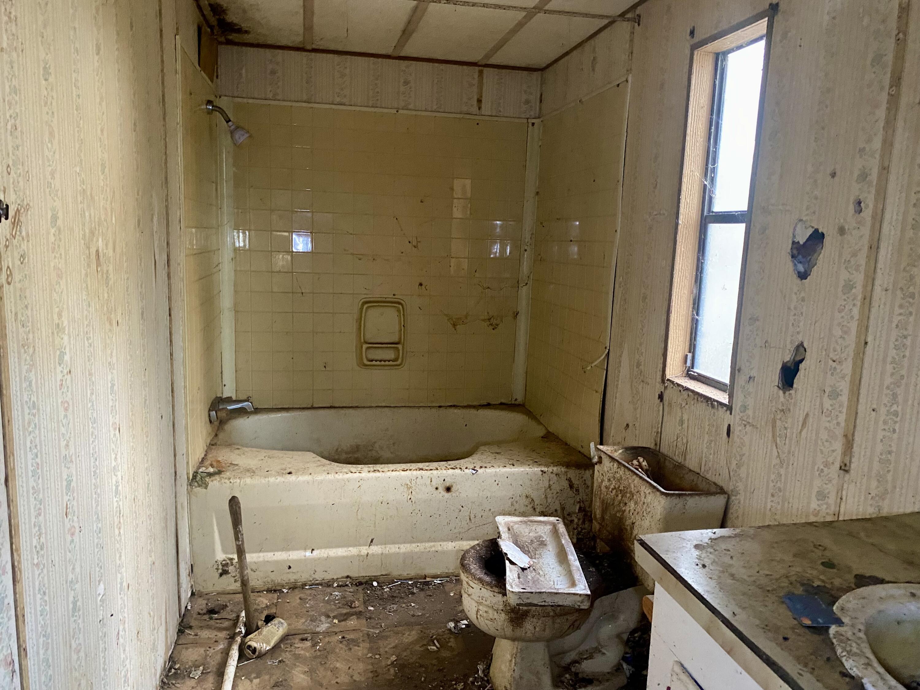 CAEEYVILLE - Residential