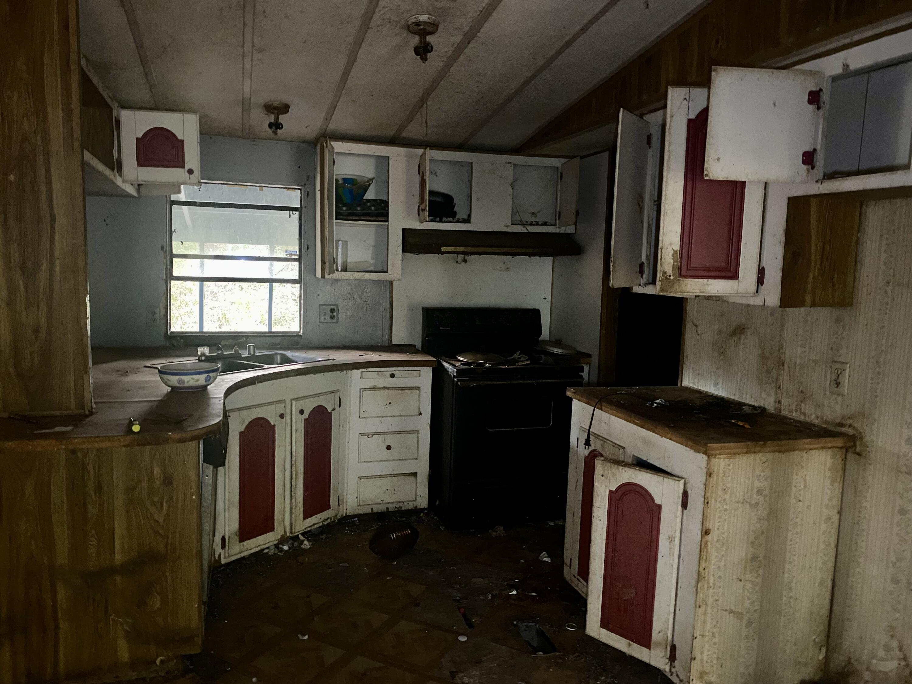 CAEEYVILLE - Residential