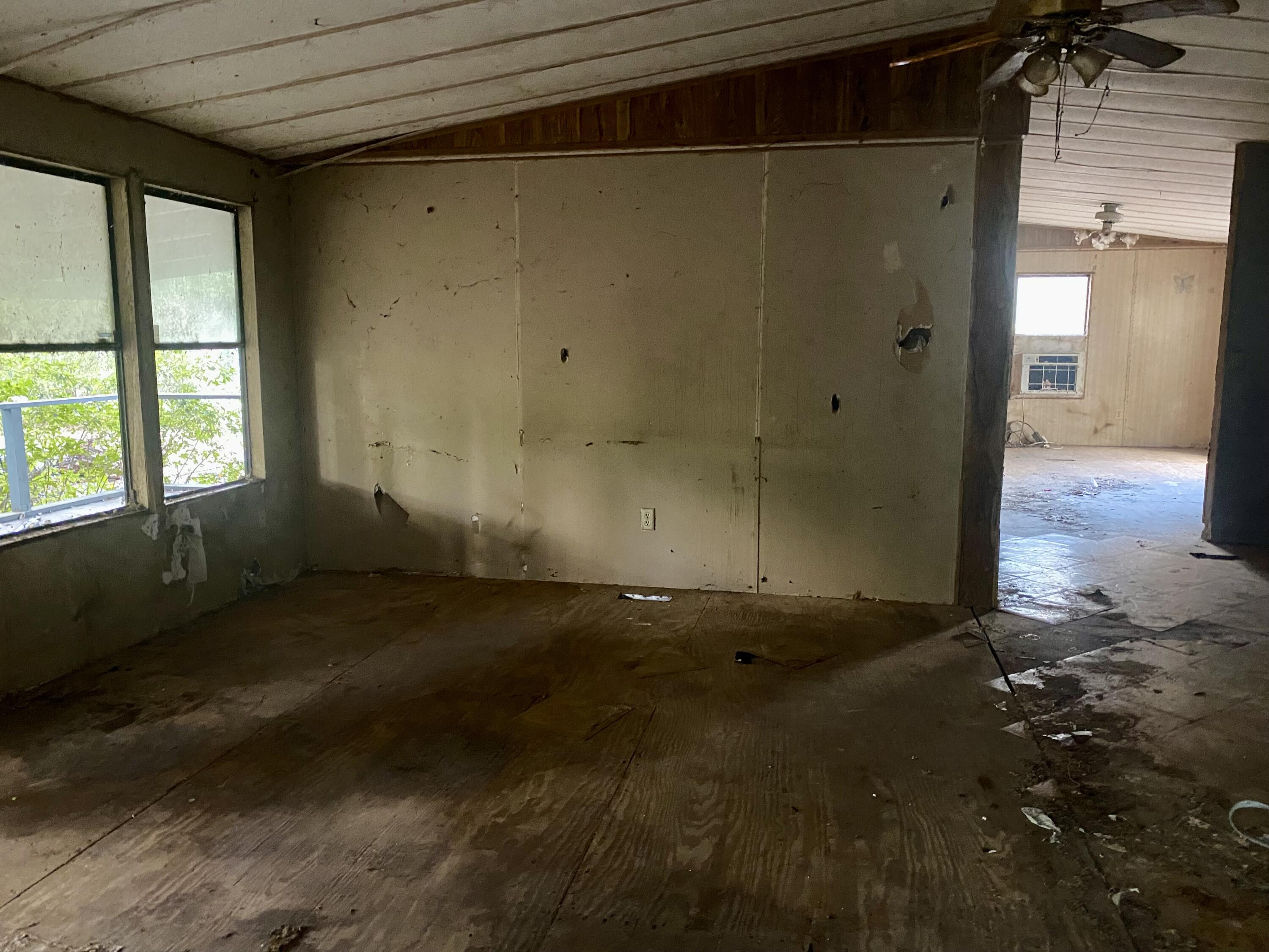 CAEEYVILLE - Residential