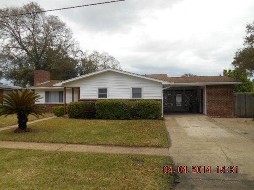 Completely remodeled 3 bedroom 2 bath home in great neighborhood in Wright. Nice Oak cabinets and pantry in kitchen, Silastone counters, seameless sink. Ceramic tile in kitchen, dining room, hallway and both bathrooms. Carpet in living room and bedrooms. One car carport only. Screened in porch in large back yard. Privacy fenced. Lawn pump and sprinkler system on well. Laundry room in carport. Wood burning fireplace.Owner provides pest control. Central electric, heat and water heater are gas. No smoking inside home. A pet may be considered with owner approval and payment of a non-refundable pet fee. Owner is a licensed real estate agent. Home will not be shown until current tenant vacates on 7.31.17.