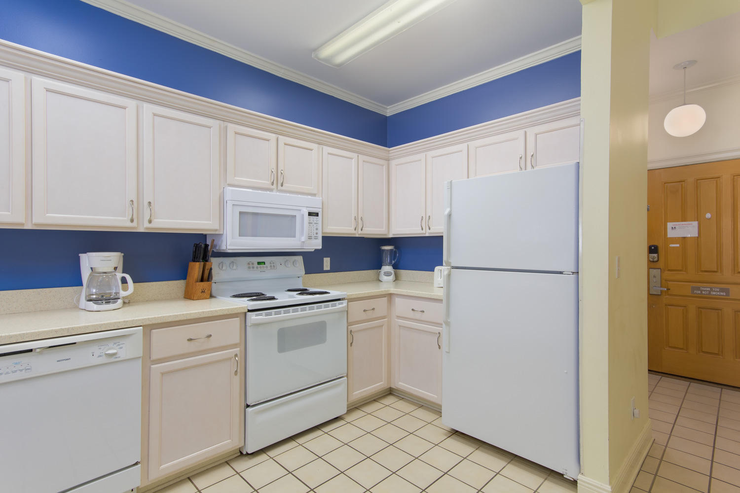 VANTAGE POINTE - Residential