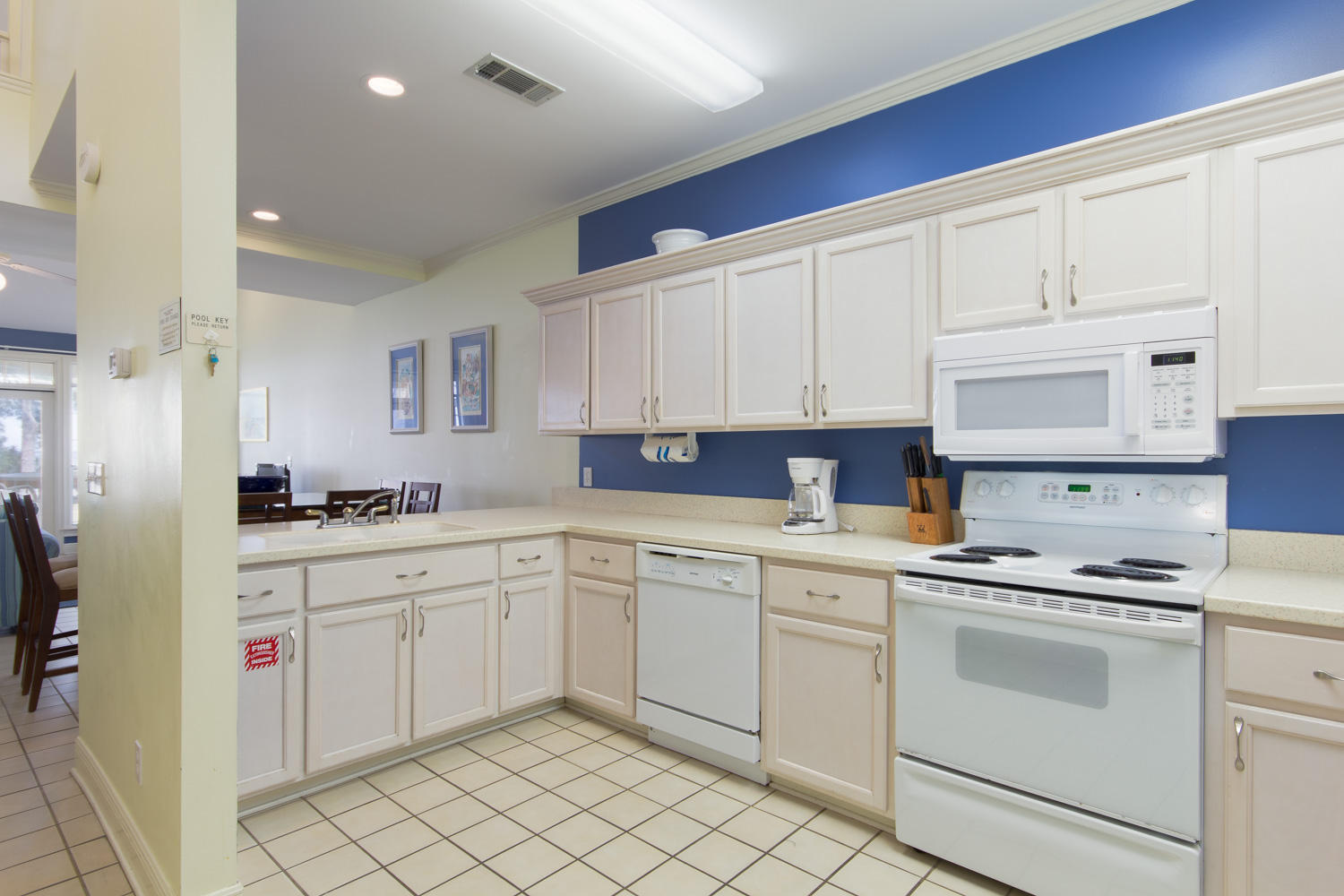 VANTAGE POINTE - Residential