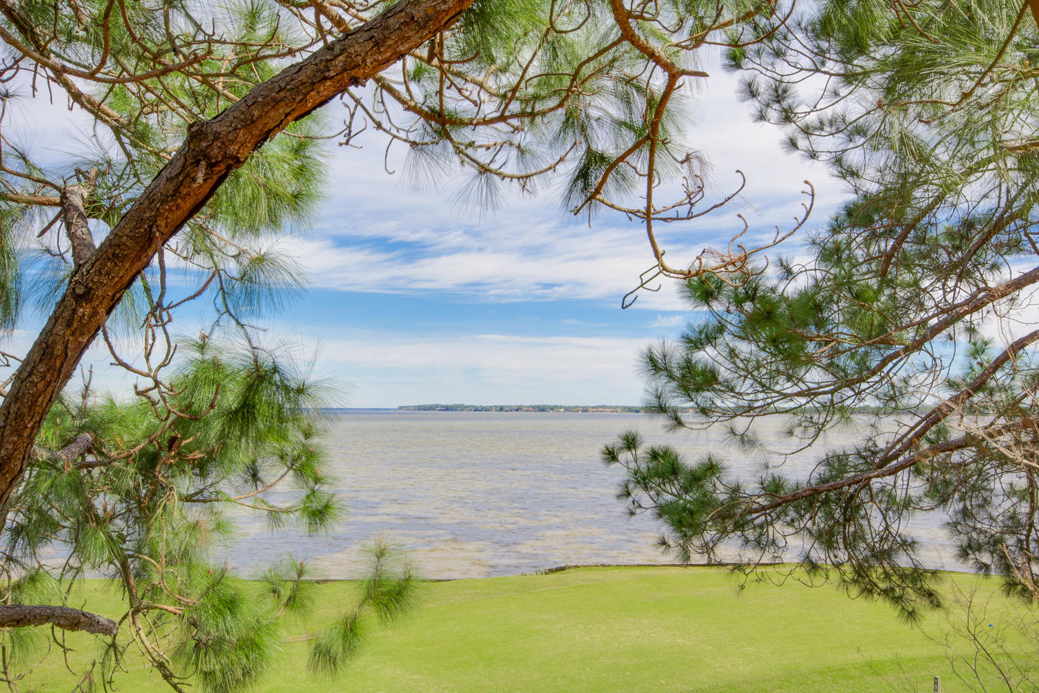 VANTAGE POINTE - Residential