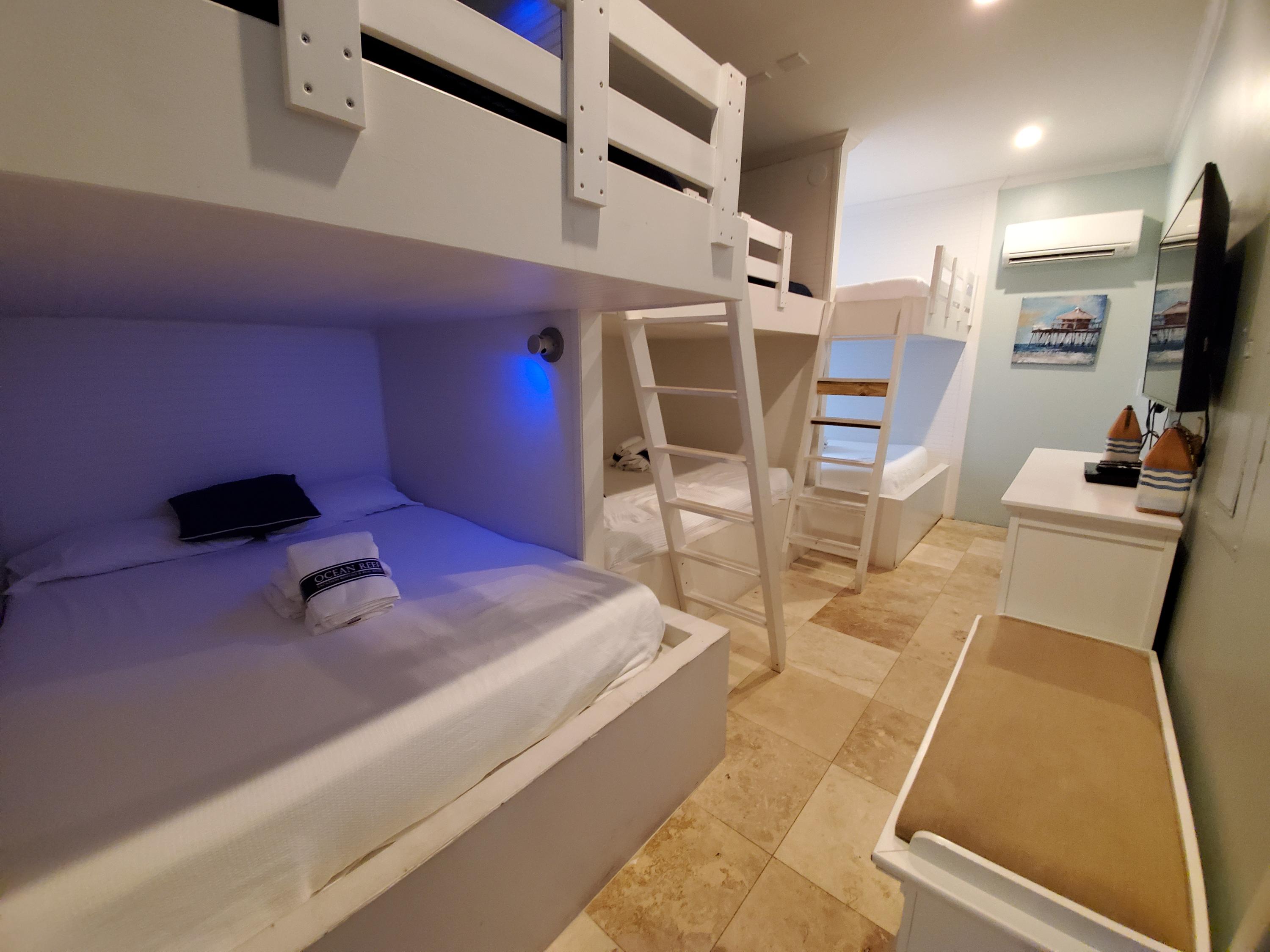 DELOS PH I /FRANGISTA - Residential