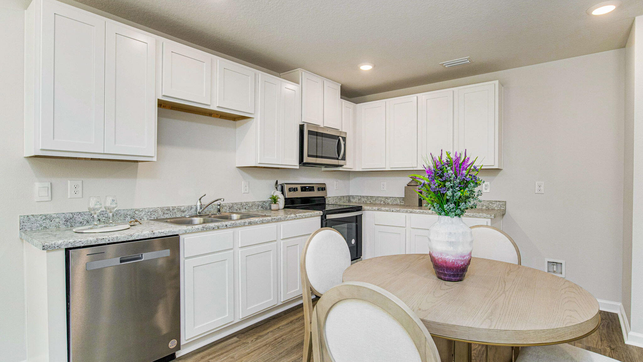 RIVERS COVE - Residential