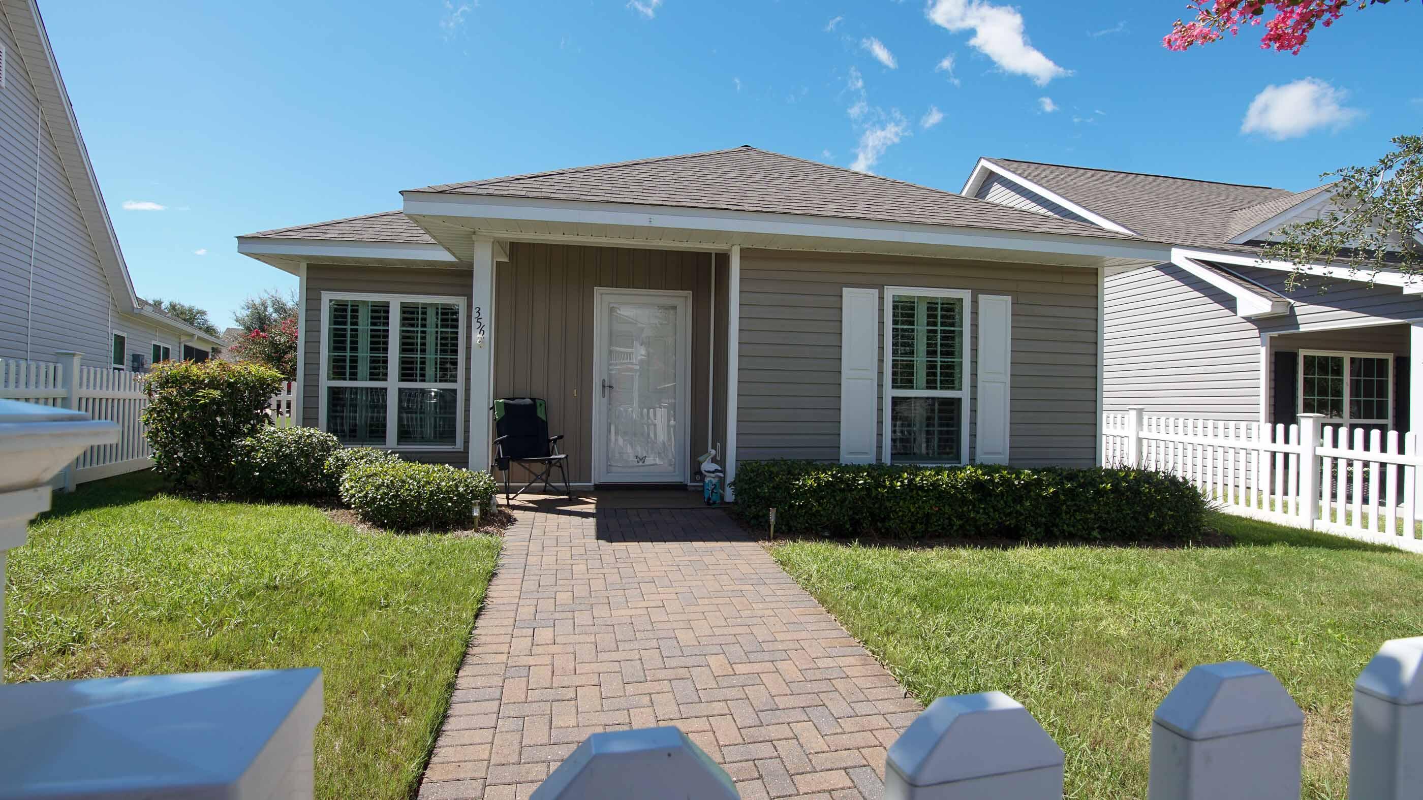 HAMMOCK BAY - Residential