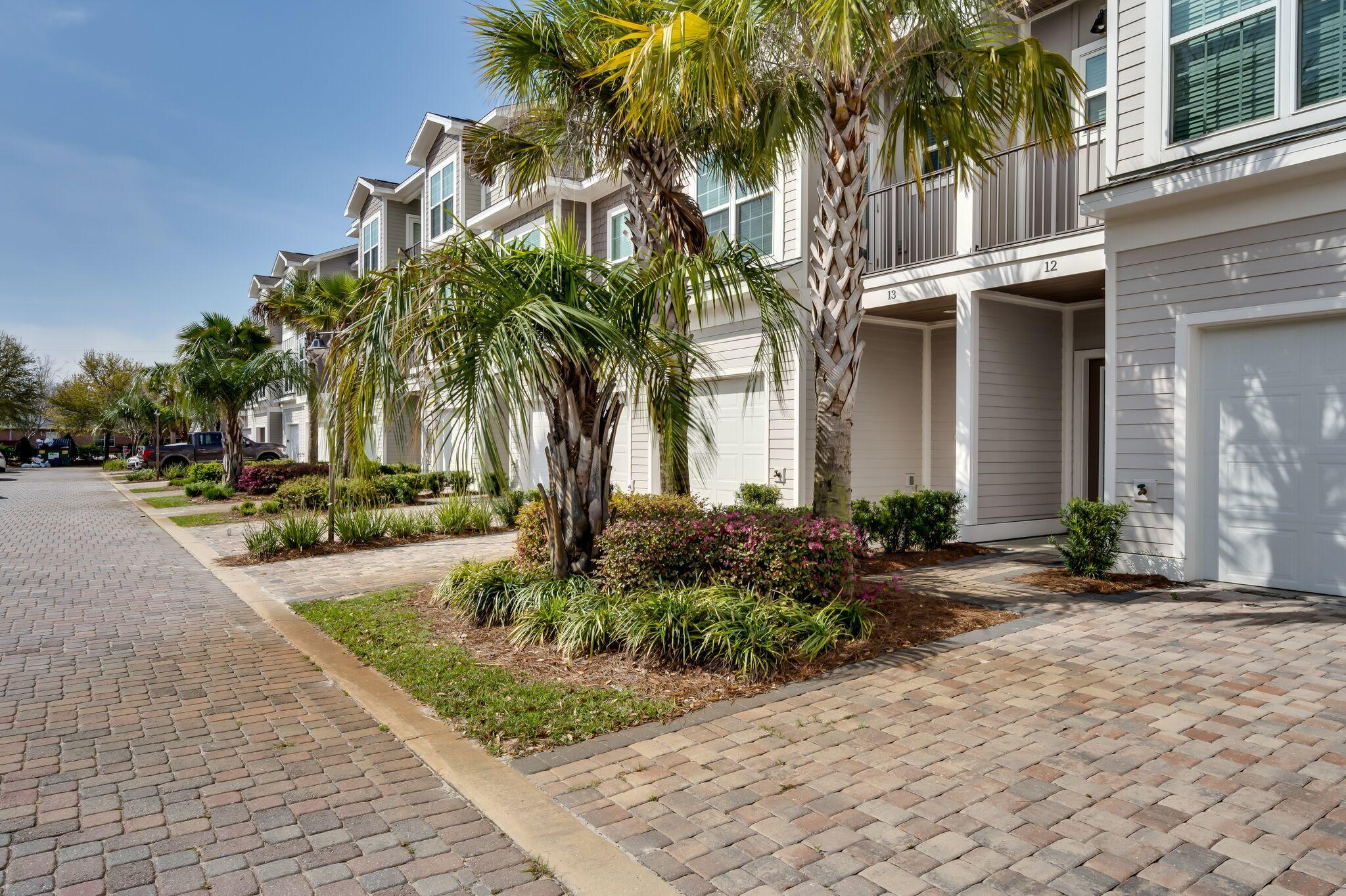 DRIFTWOOD DRIVE TOWNHOMES - Residential