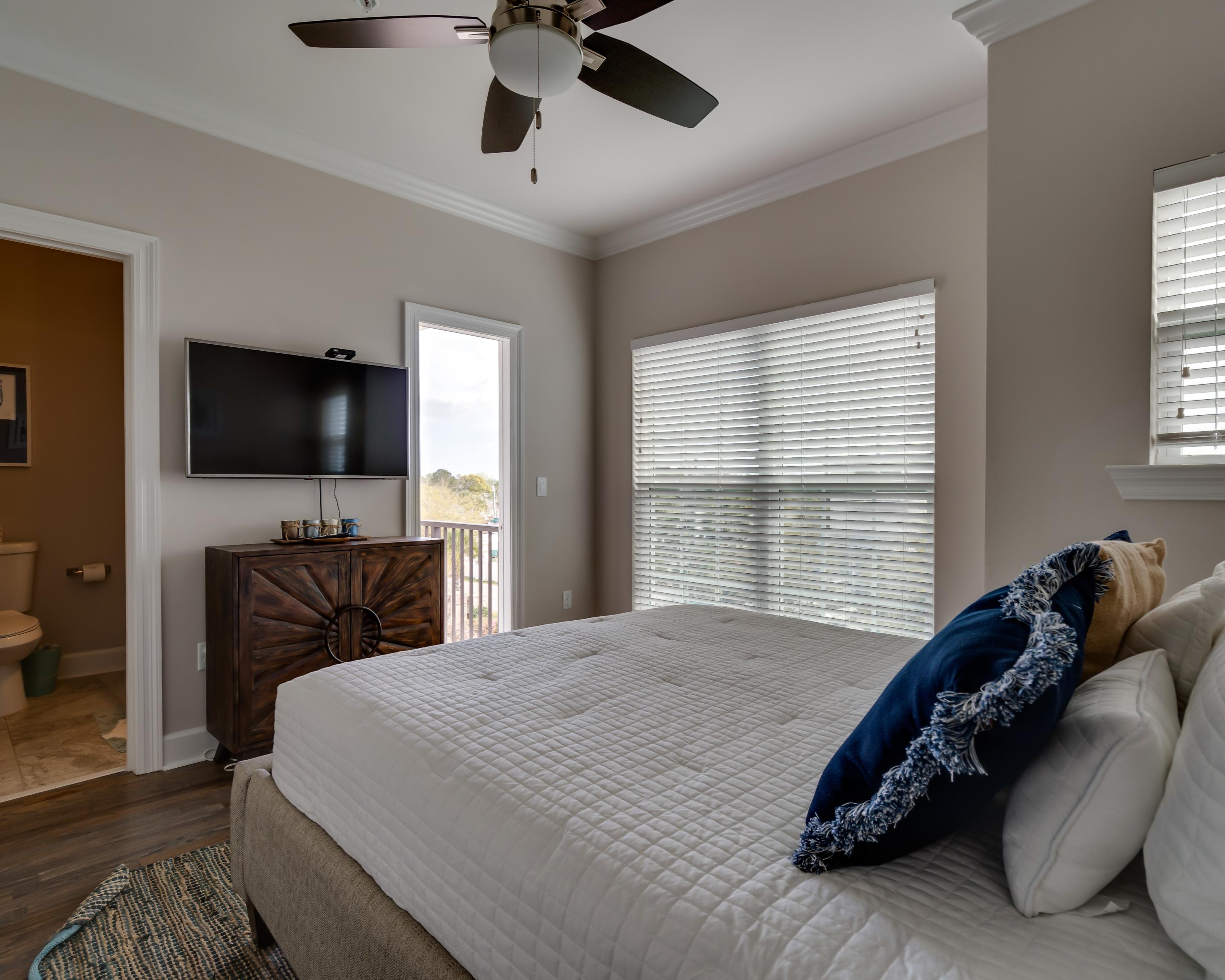 DRIFTWOOD DRIVE TOWNHOMES - Residential