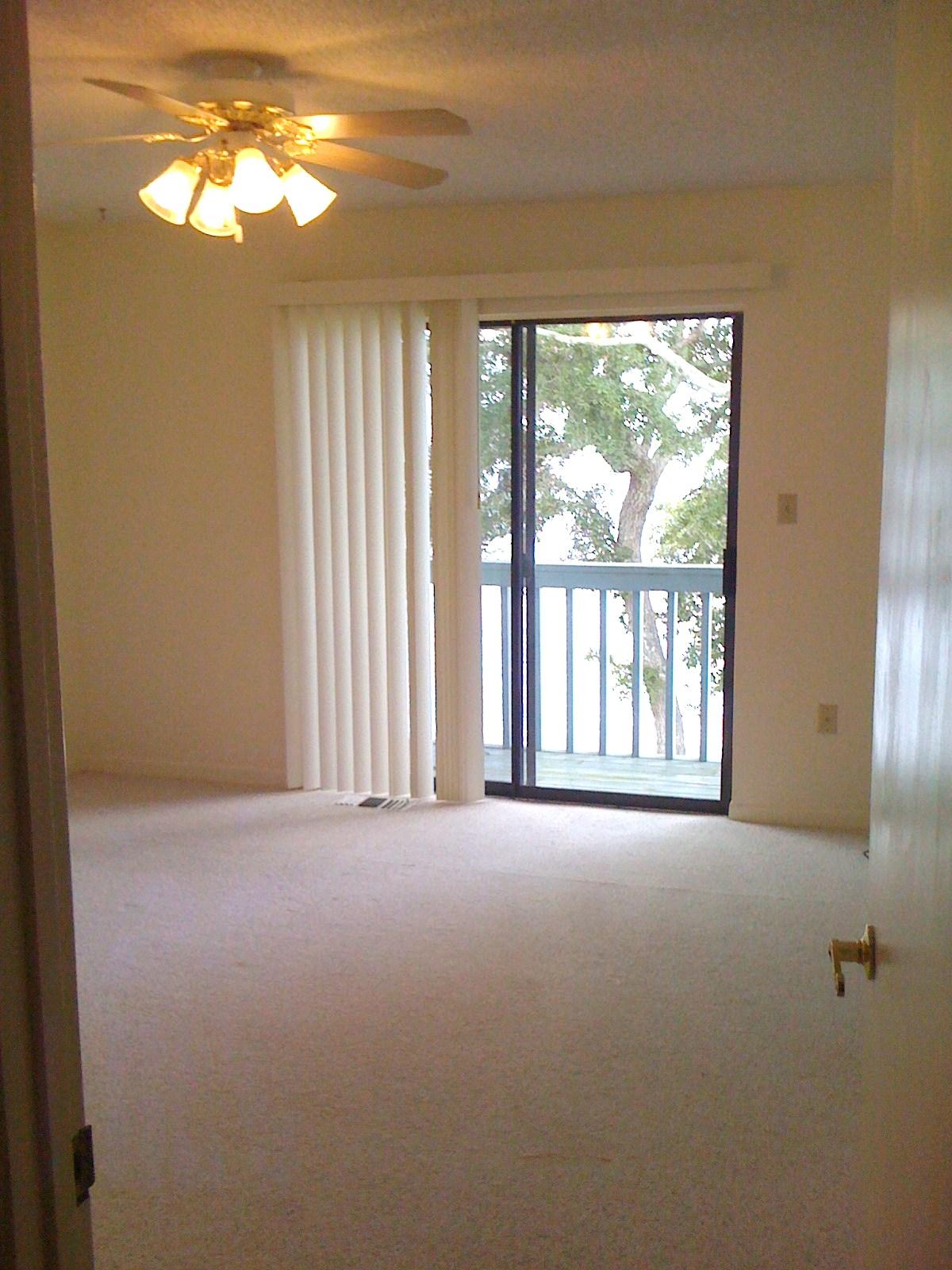 DOLPHIN COVE ESTATES - Residential Lease