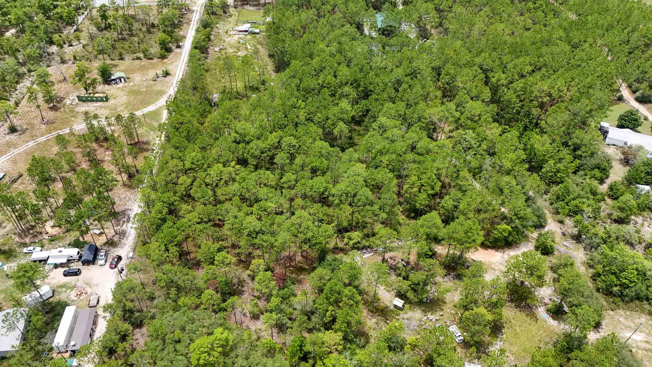 WHITE PINES UNREC - Land