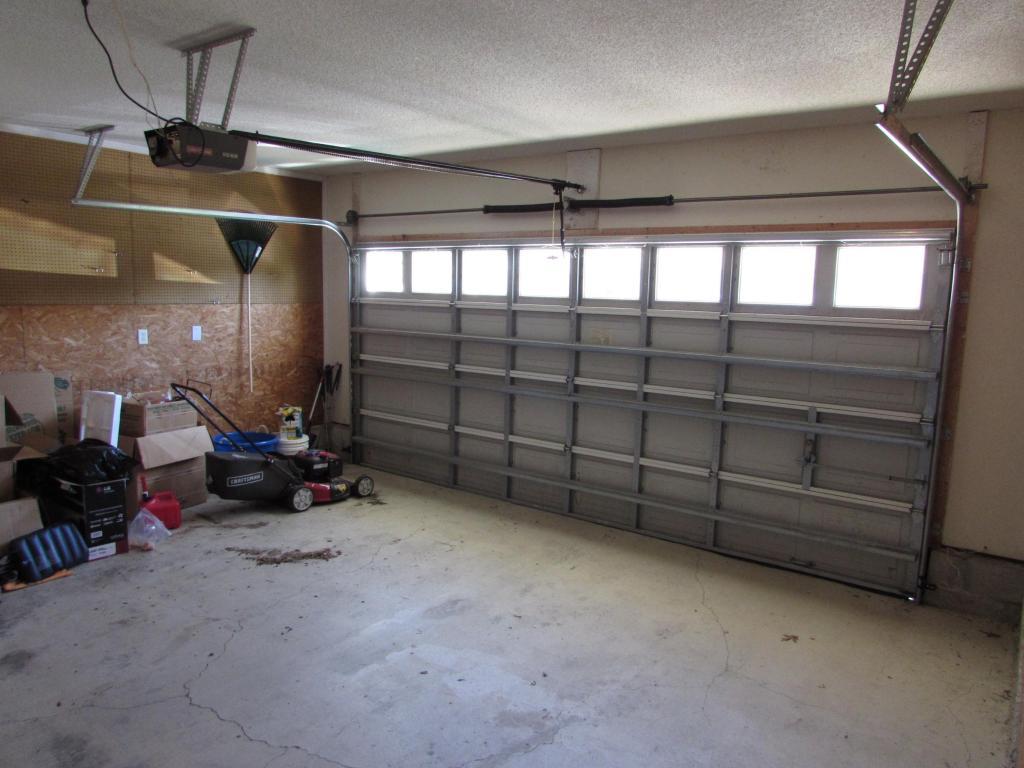 WHITE POINT VILLAGE S/D - Residential Lease