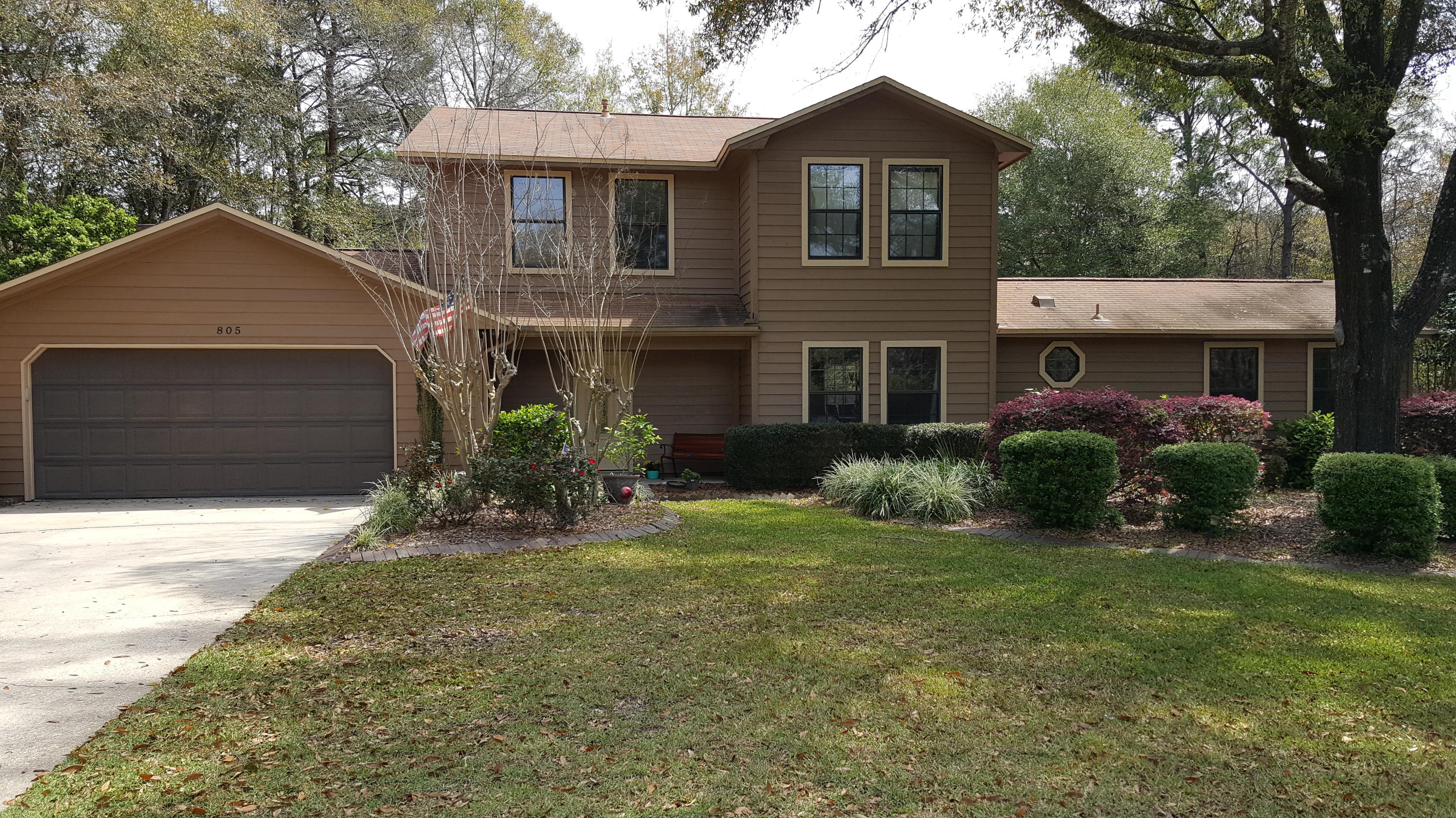 LE CHATEAU - Residential