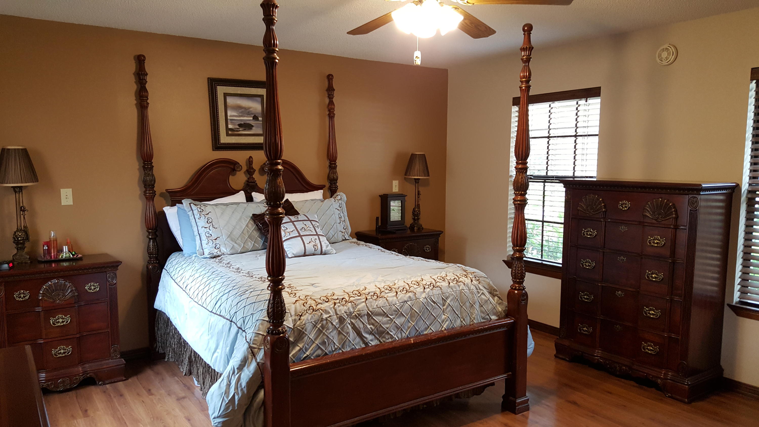 LE CHATEAU - Residential