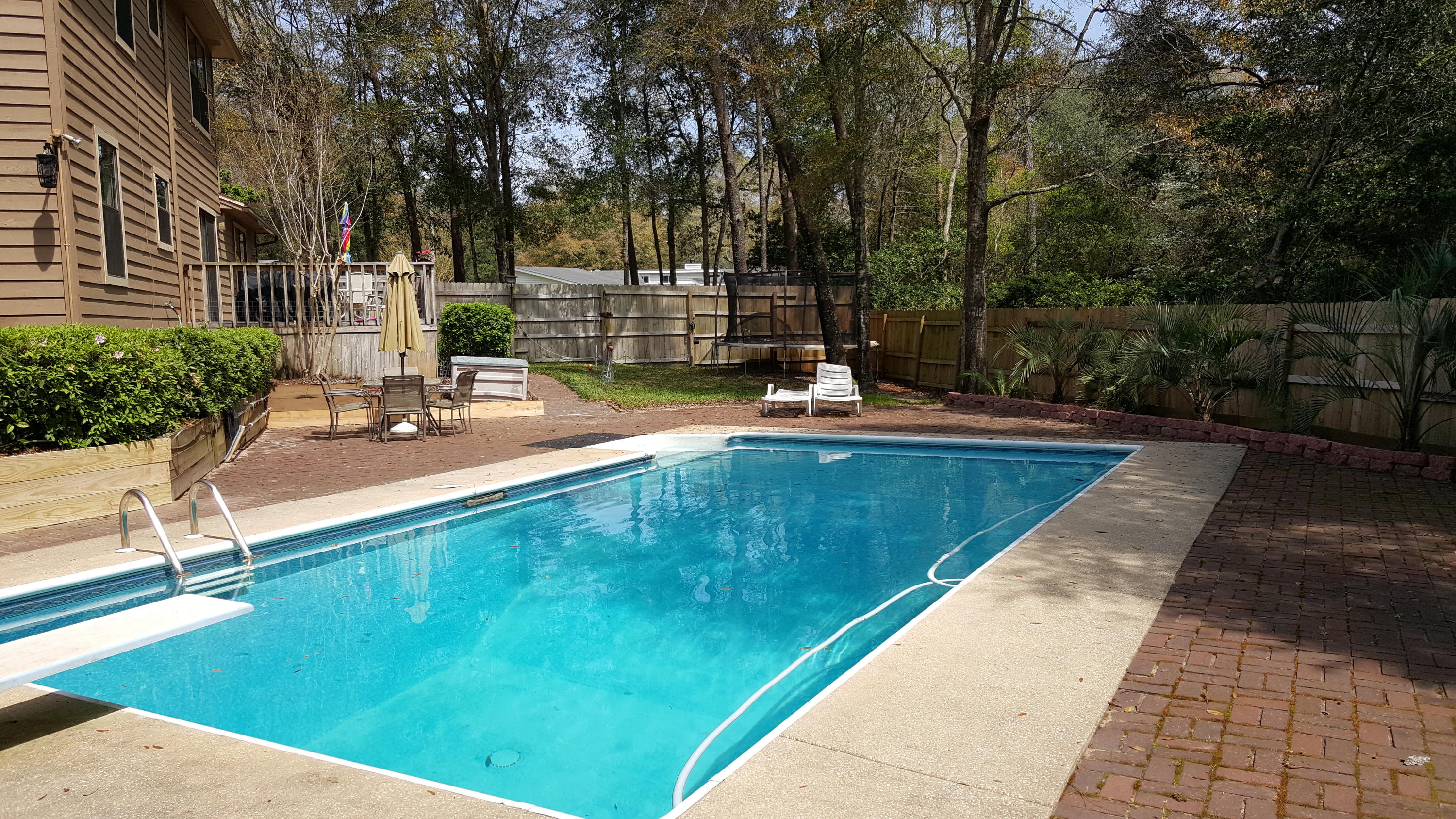 LE CHATEAU - Residential