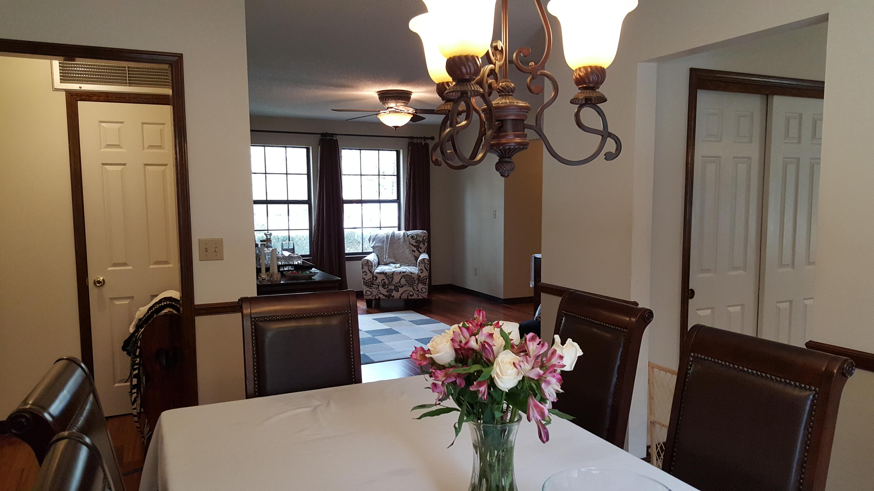 LE CHATEAU - Residential