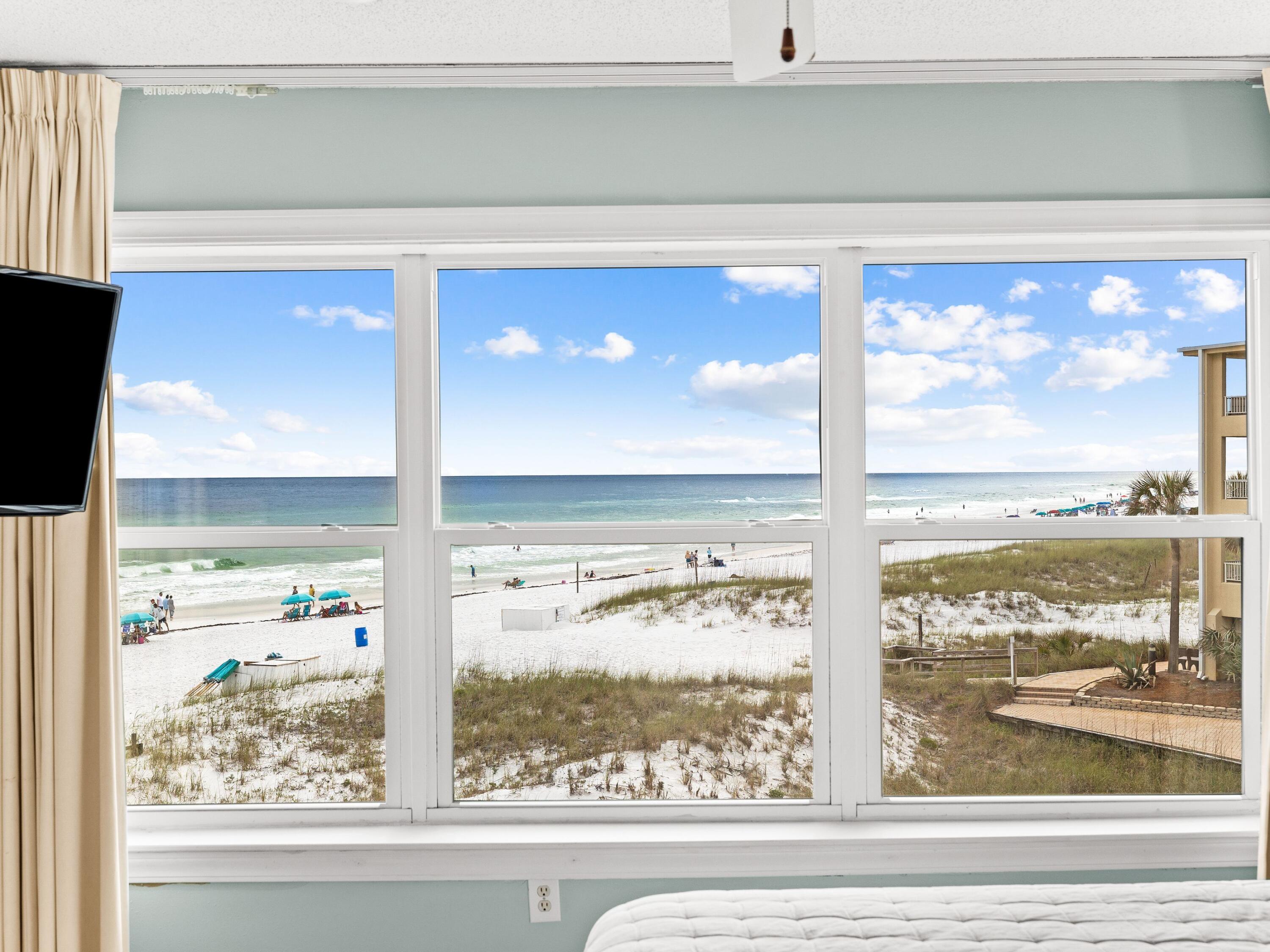 SILVER DUNES CONDO - Residential