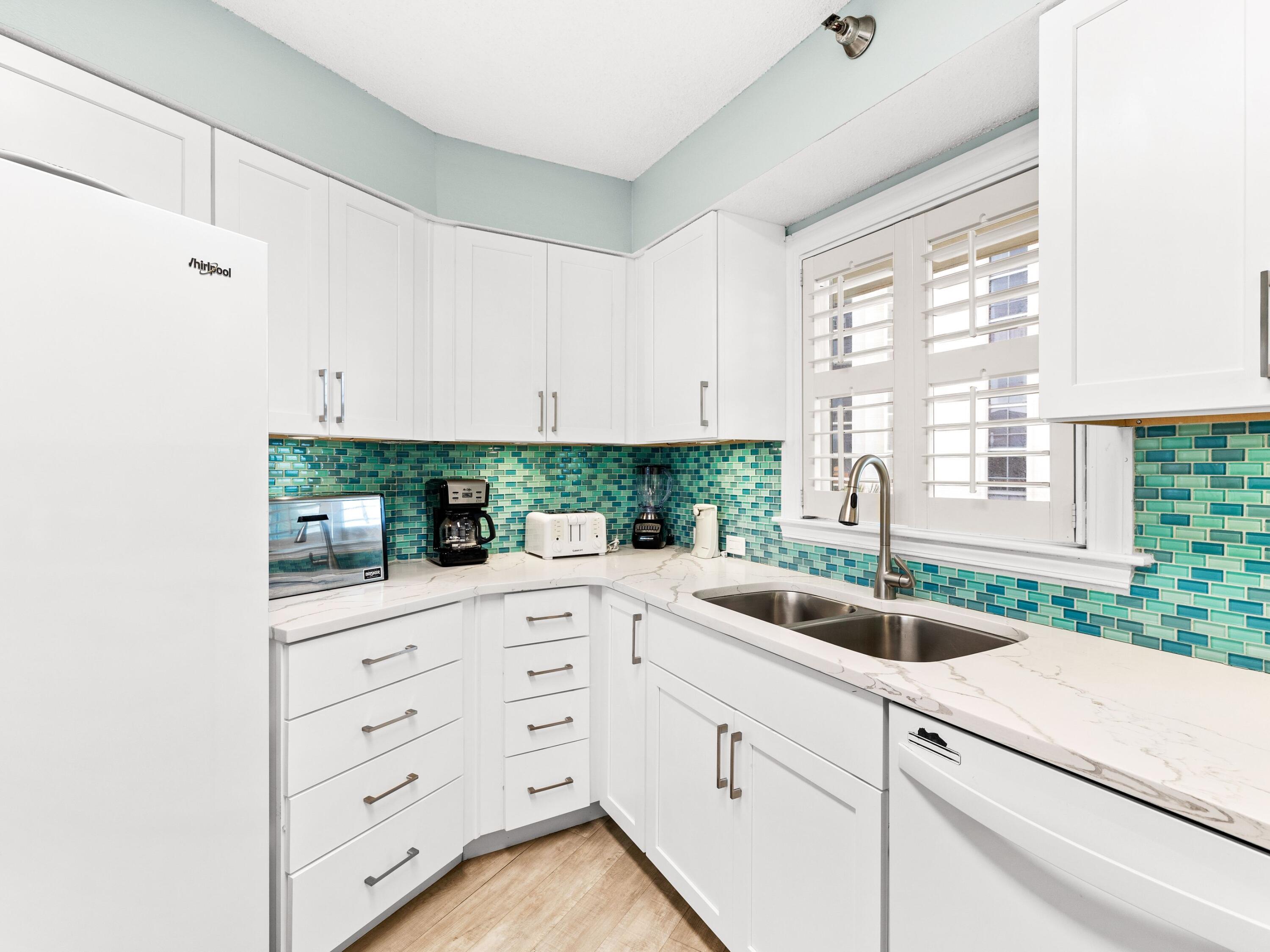 SILVER DUNES CONDO - Residential