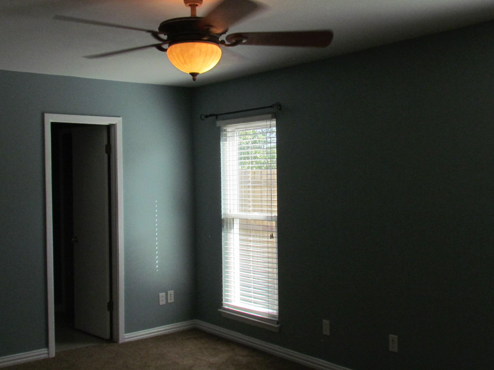 COLLEGE OAKS - Residential Lease