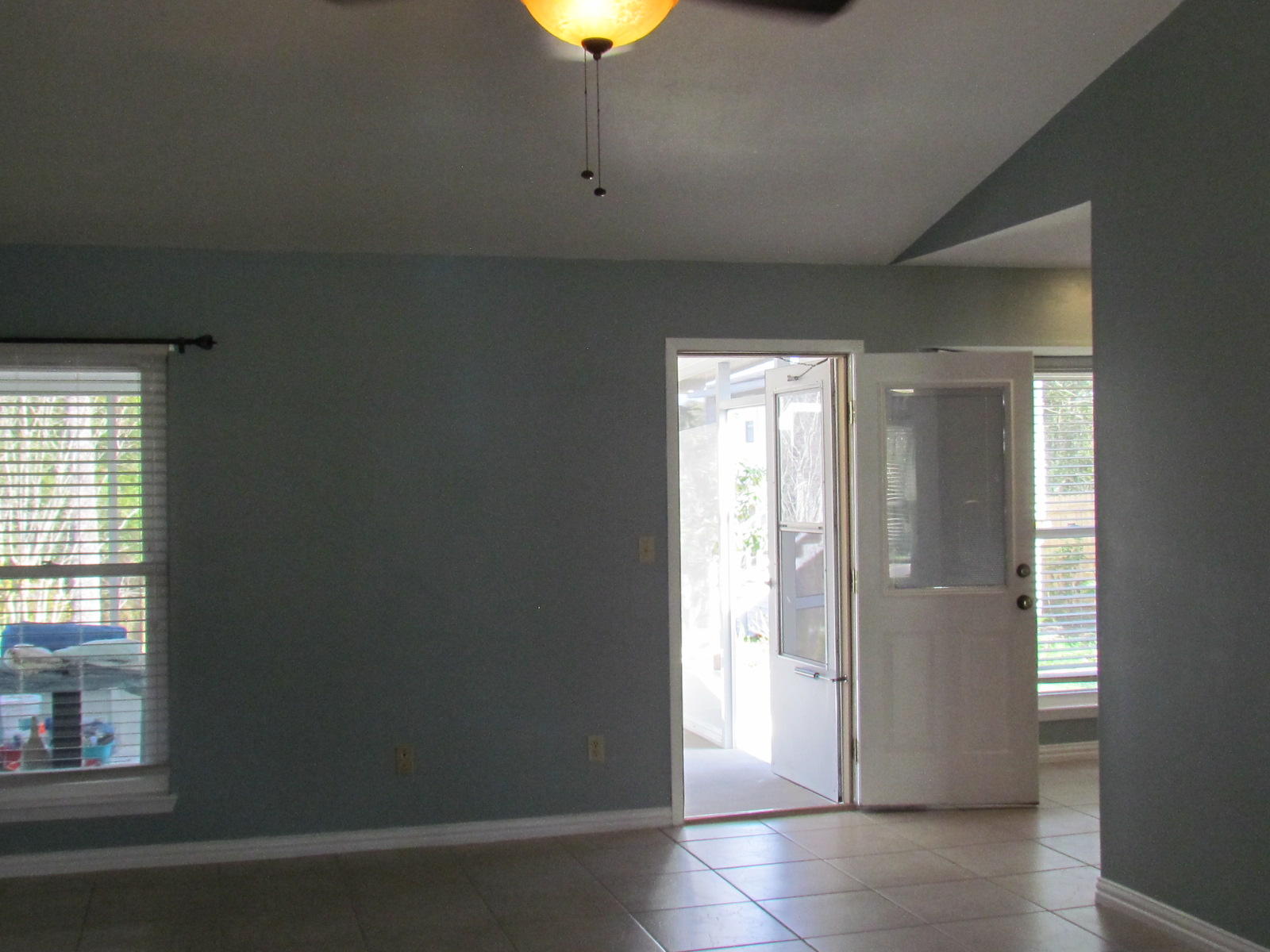 COLLEGE OAKS - Residential Lease