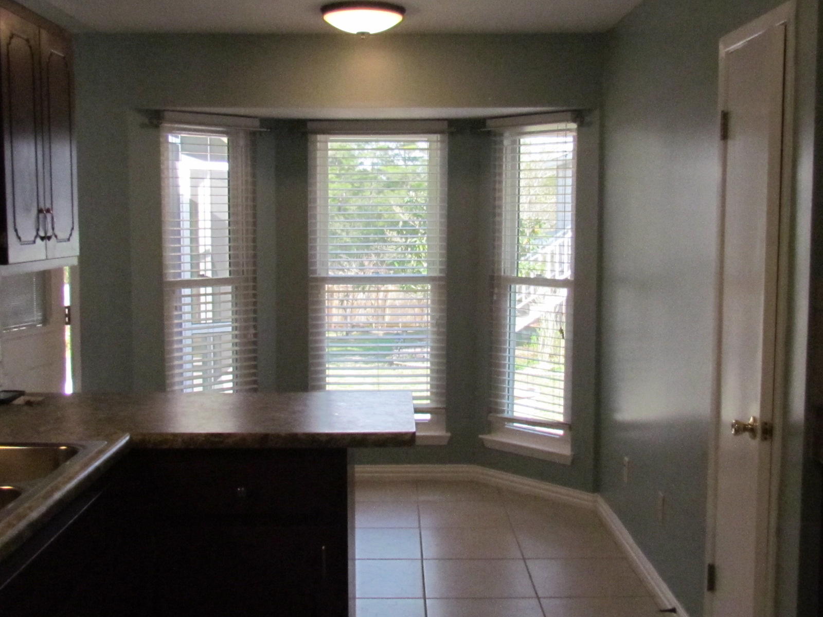 COLLEGE OAKS - Residential Lease