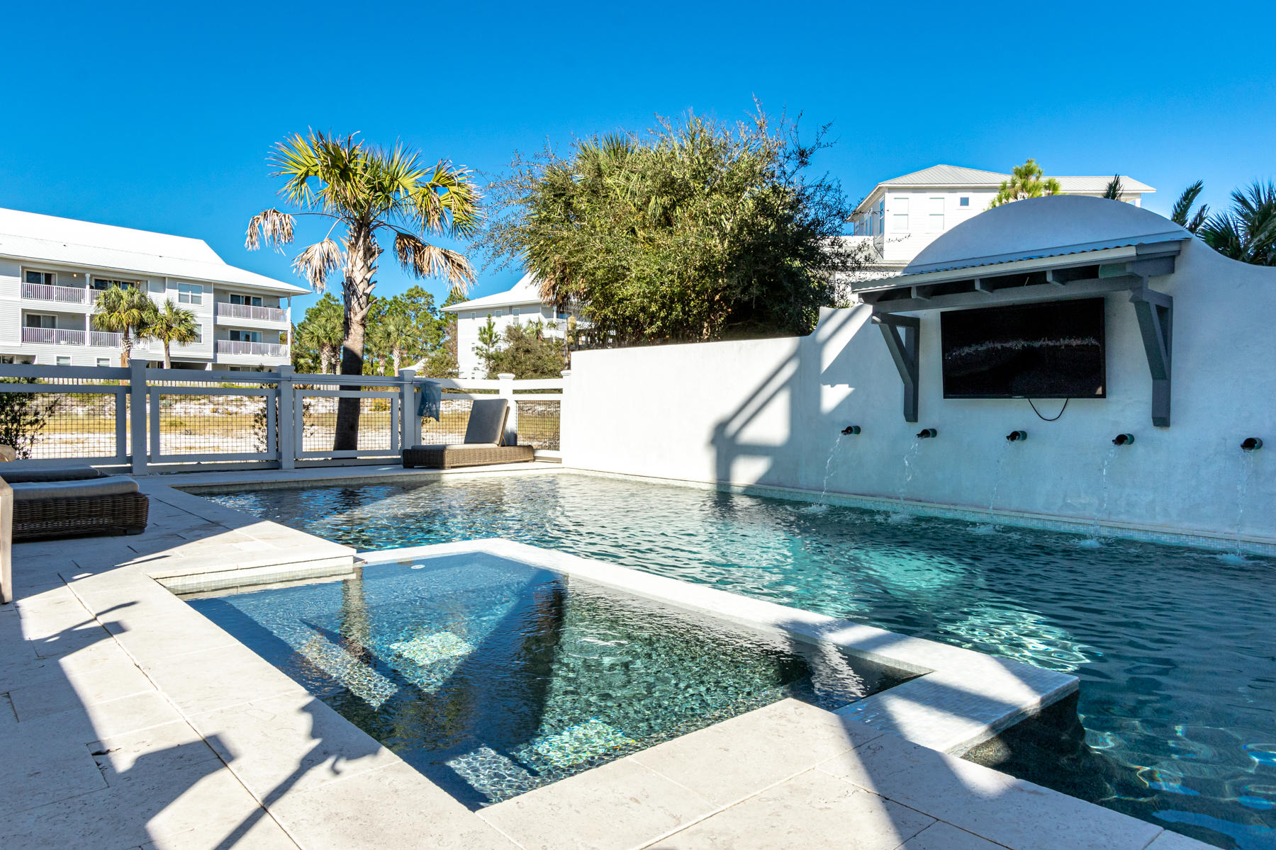 WALK OVER DUNES - Residential