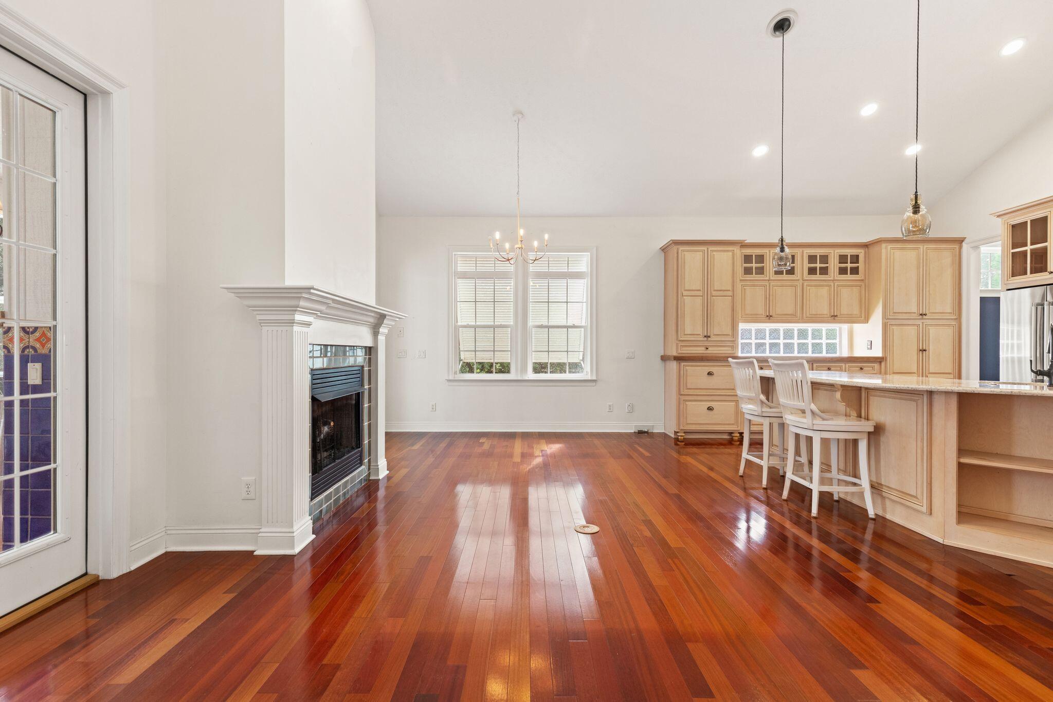 SEABREEZE - Residential