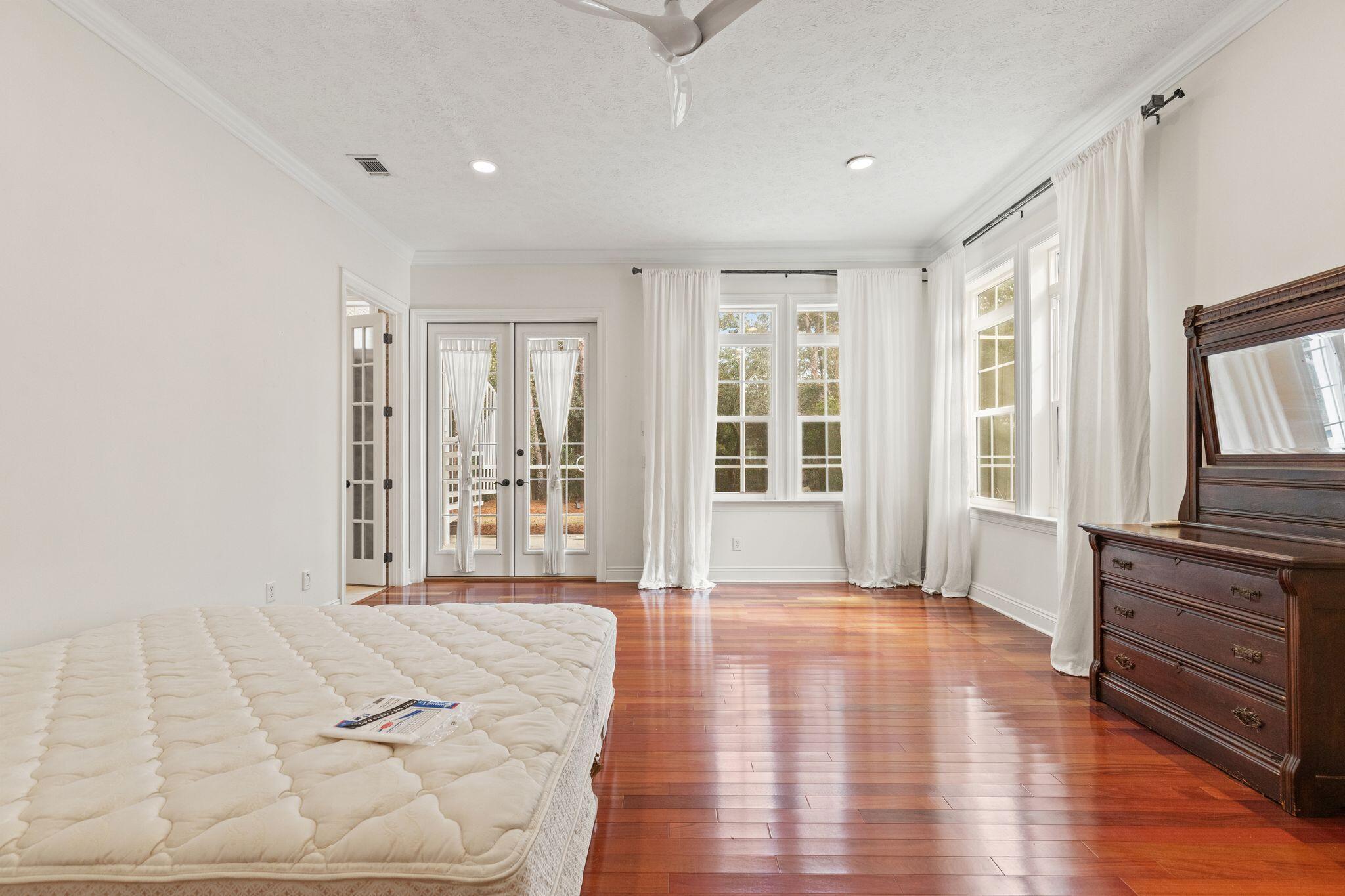 SEABREEZE - Residential