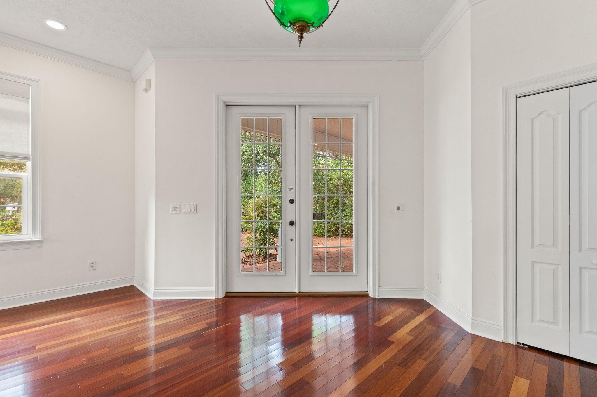 SEABREEZE - Residential