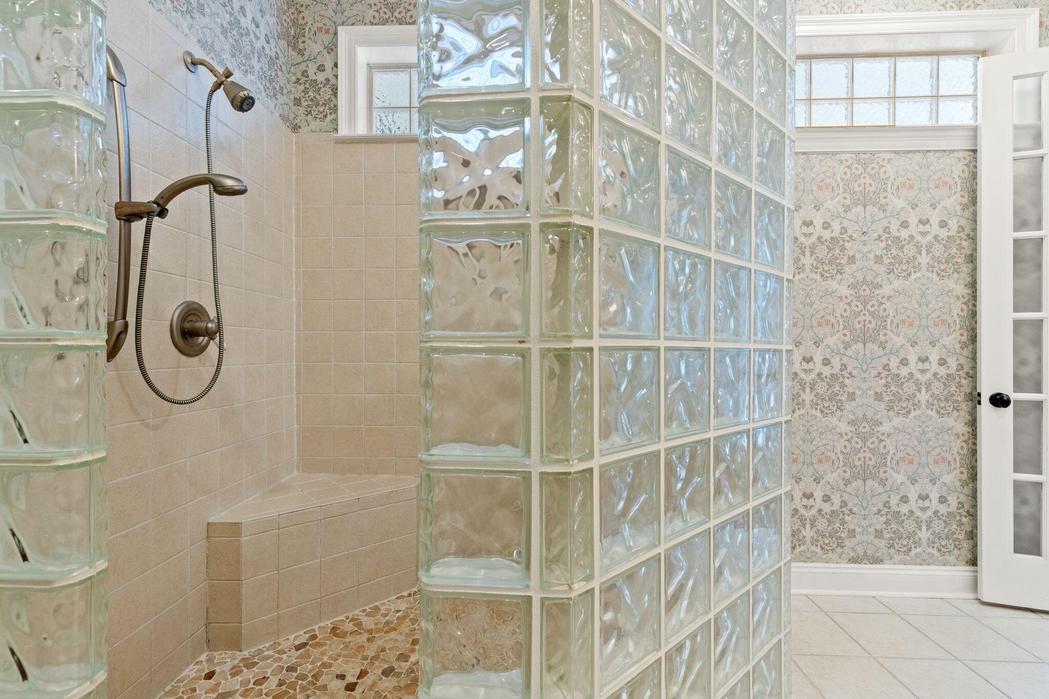 SEABREEZE - Residential