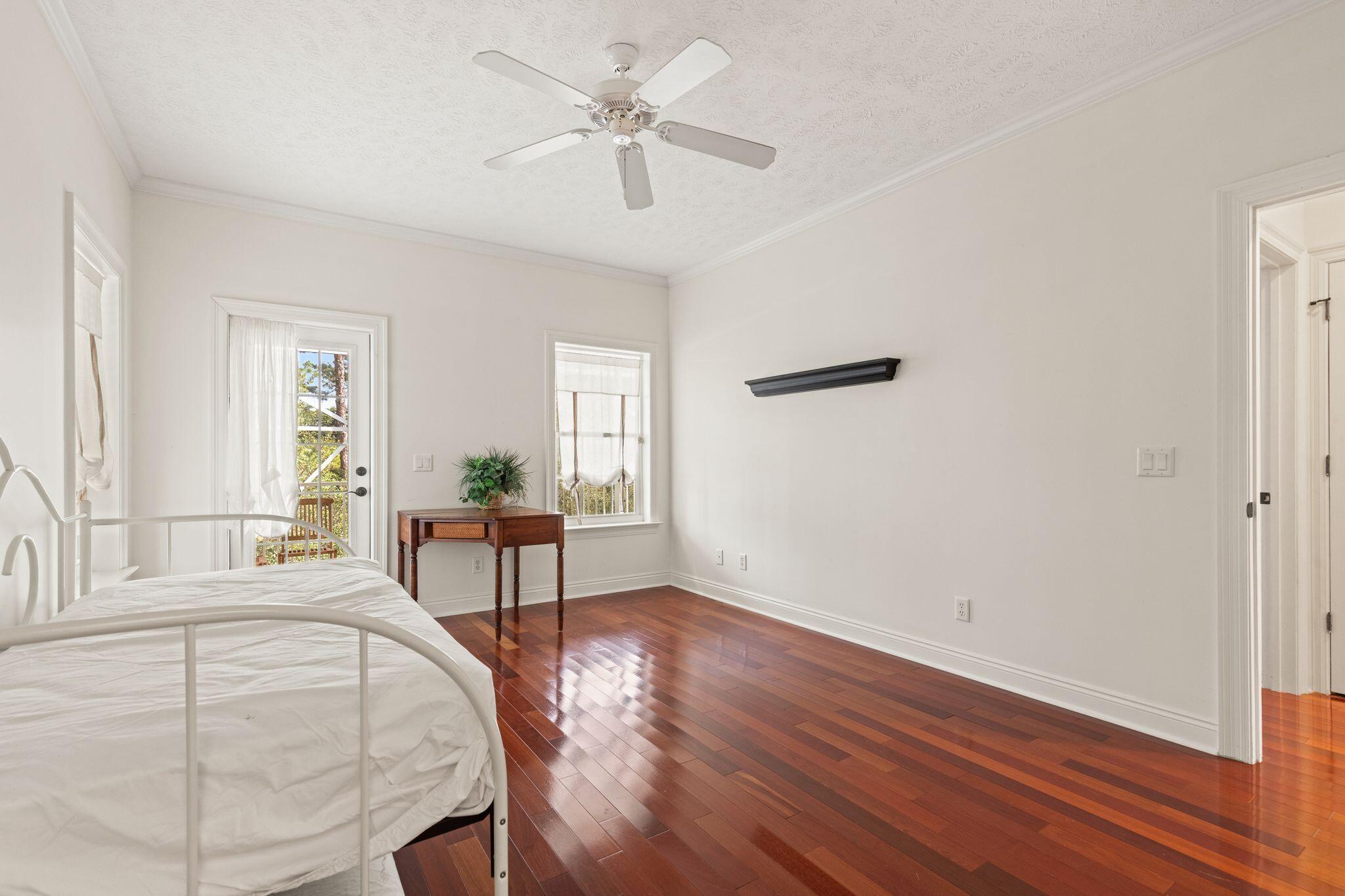 SEABREEZE - Residential