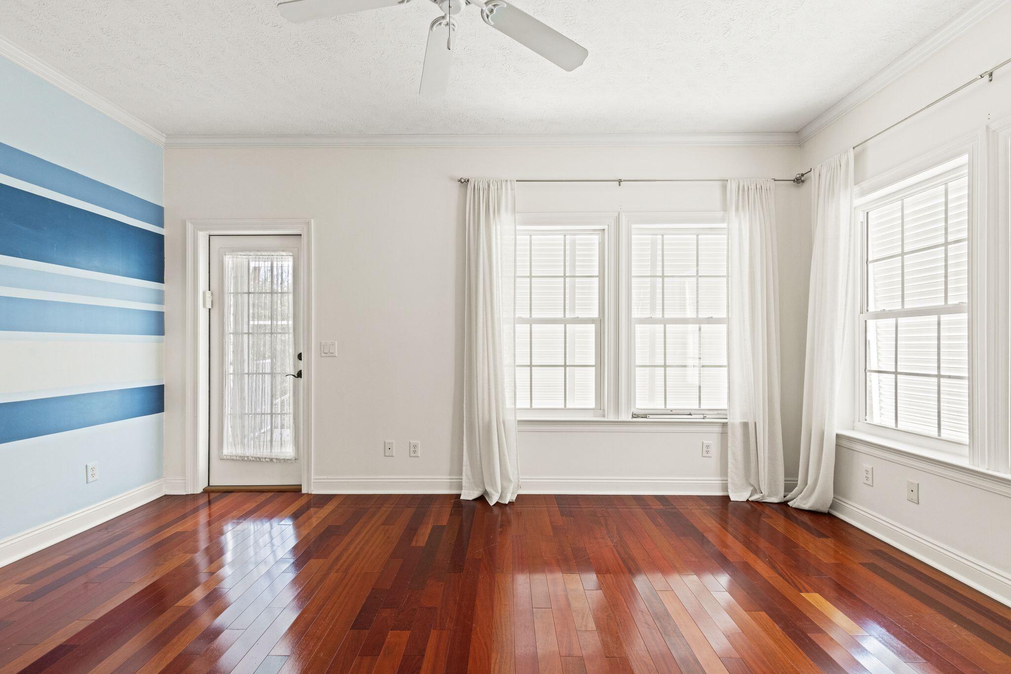 SEABREEZE - Residential