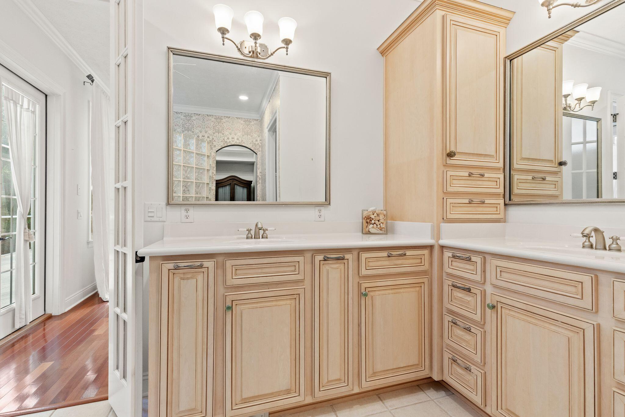 SEABREEZE - Residential