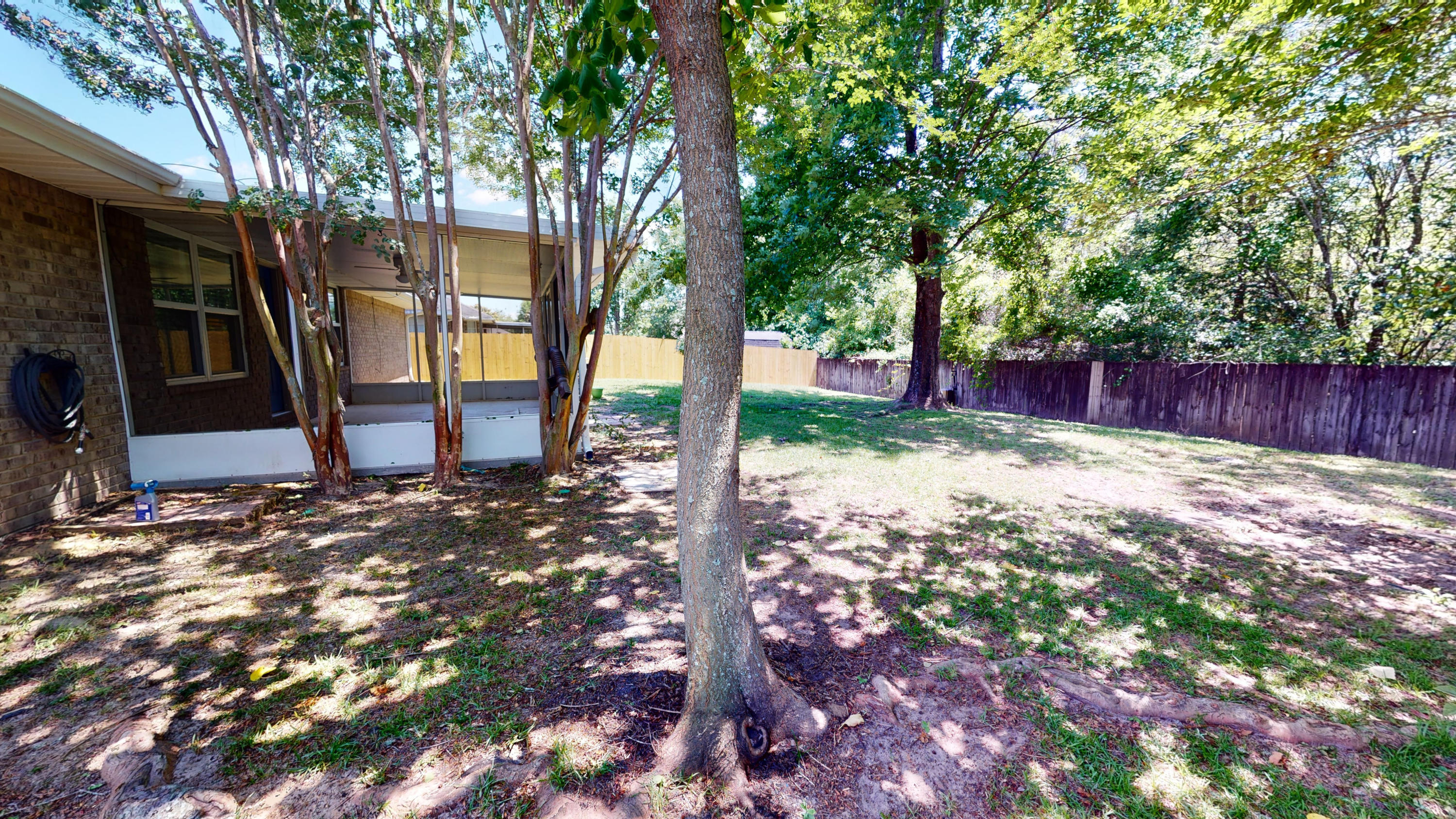 CHEROKEE BEND S/D - Residential