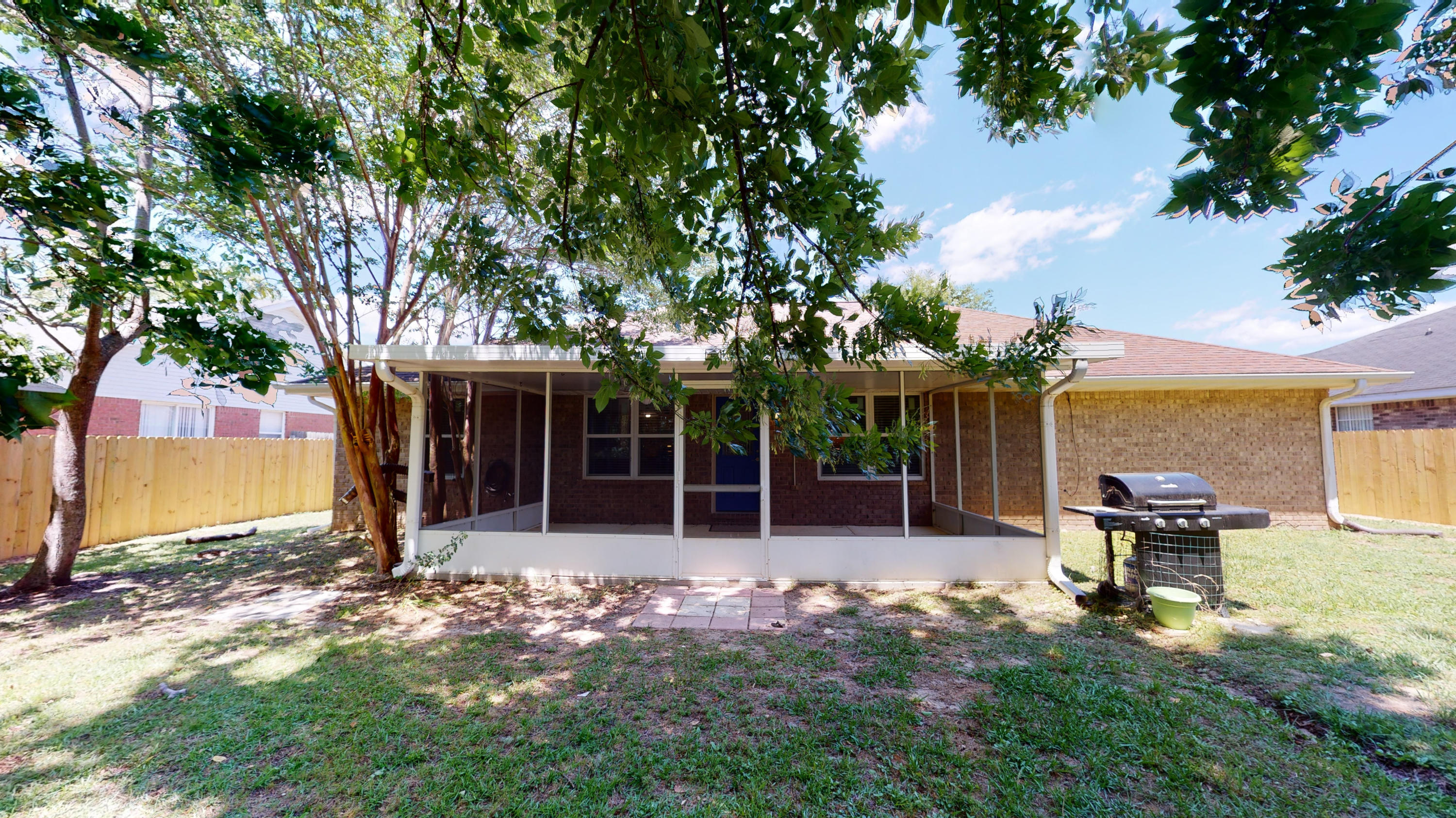 CHEROKEE BEND S/D - Residential