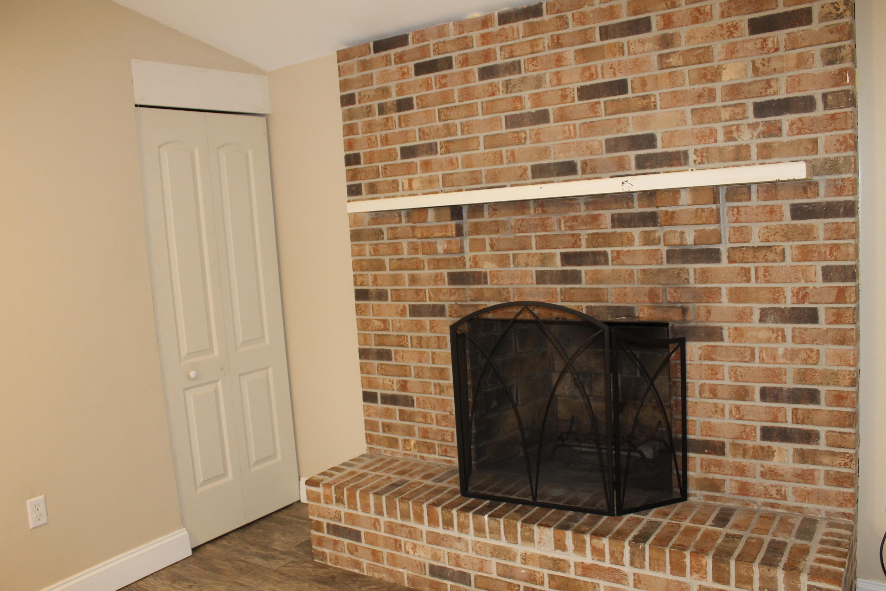 BENTON S/D - Residential