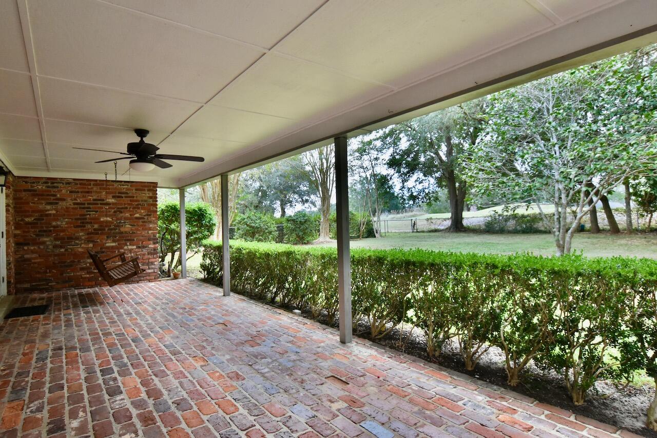 LAKE LORRAINE ESTATES - Residential Lease