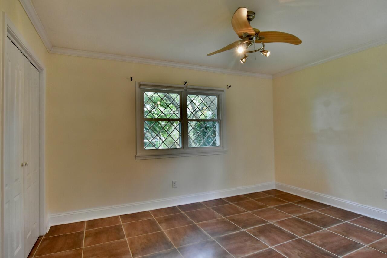 LAKE LORRAINE ESTATES - Residential Lease