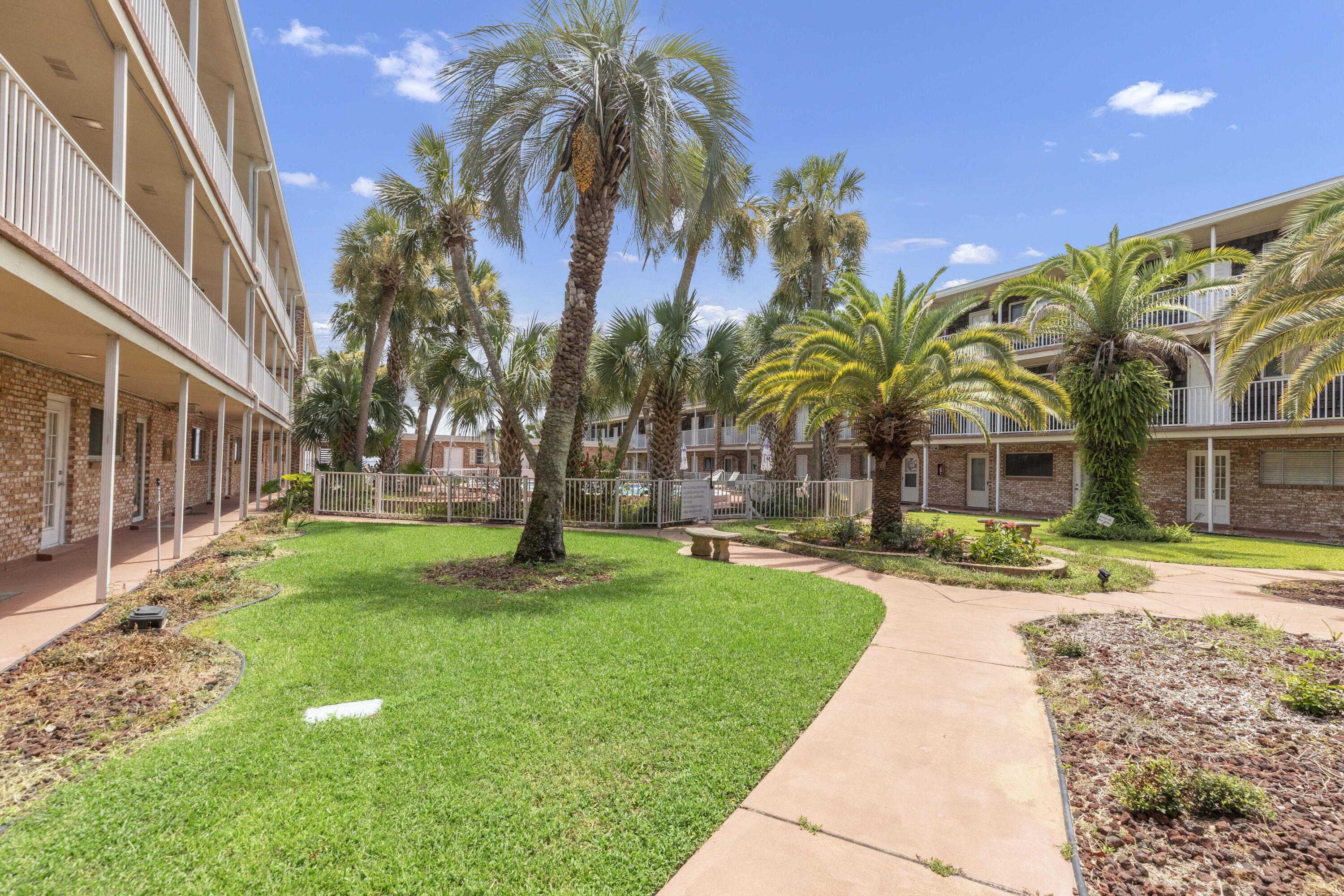 PENSACOLA RICHELIEU CONDO THE - Residential