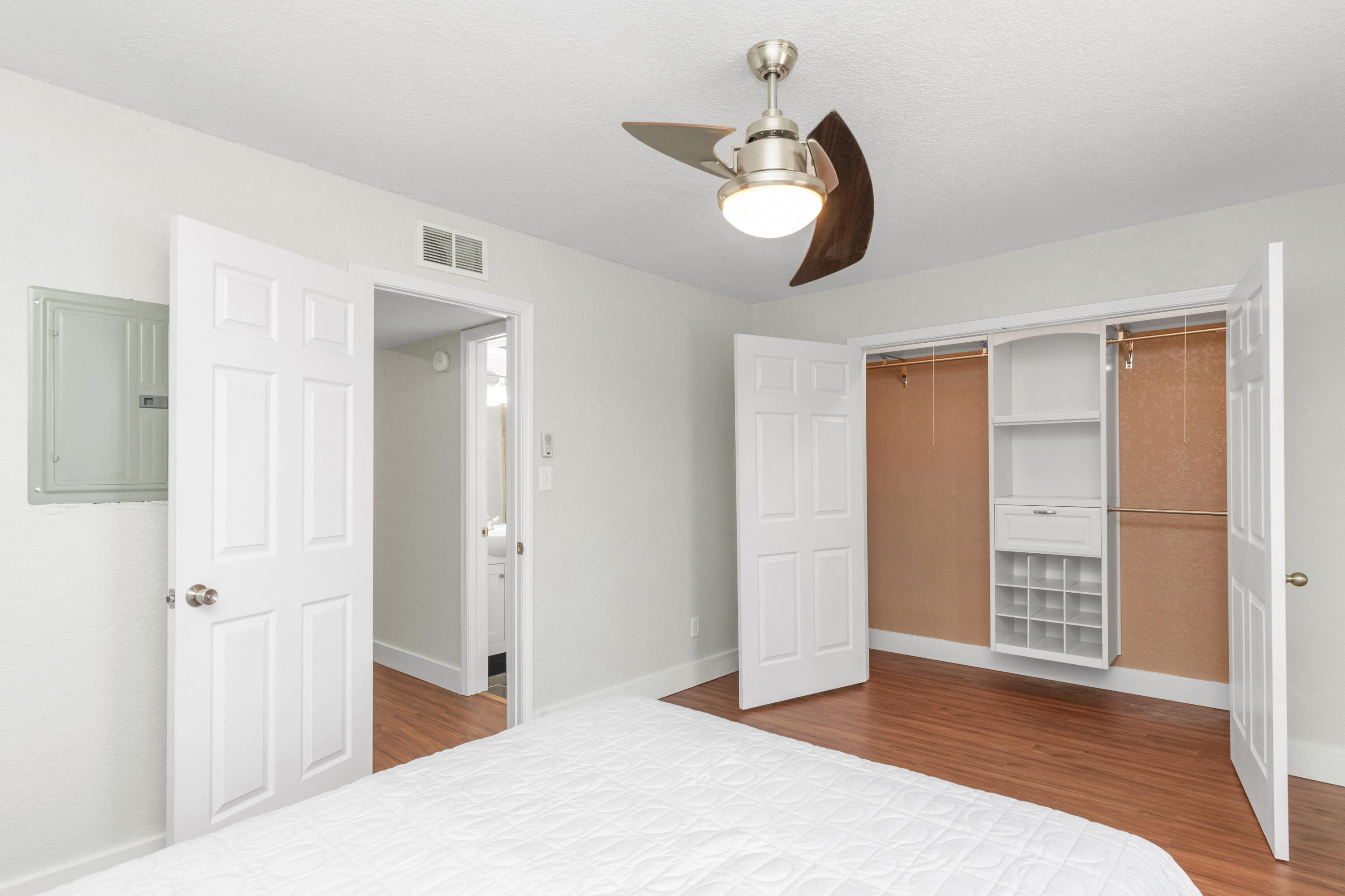 PENSACOLA RICHELIEU CONDO THE - Residential