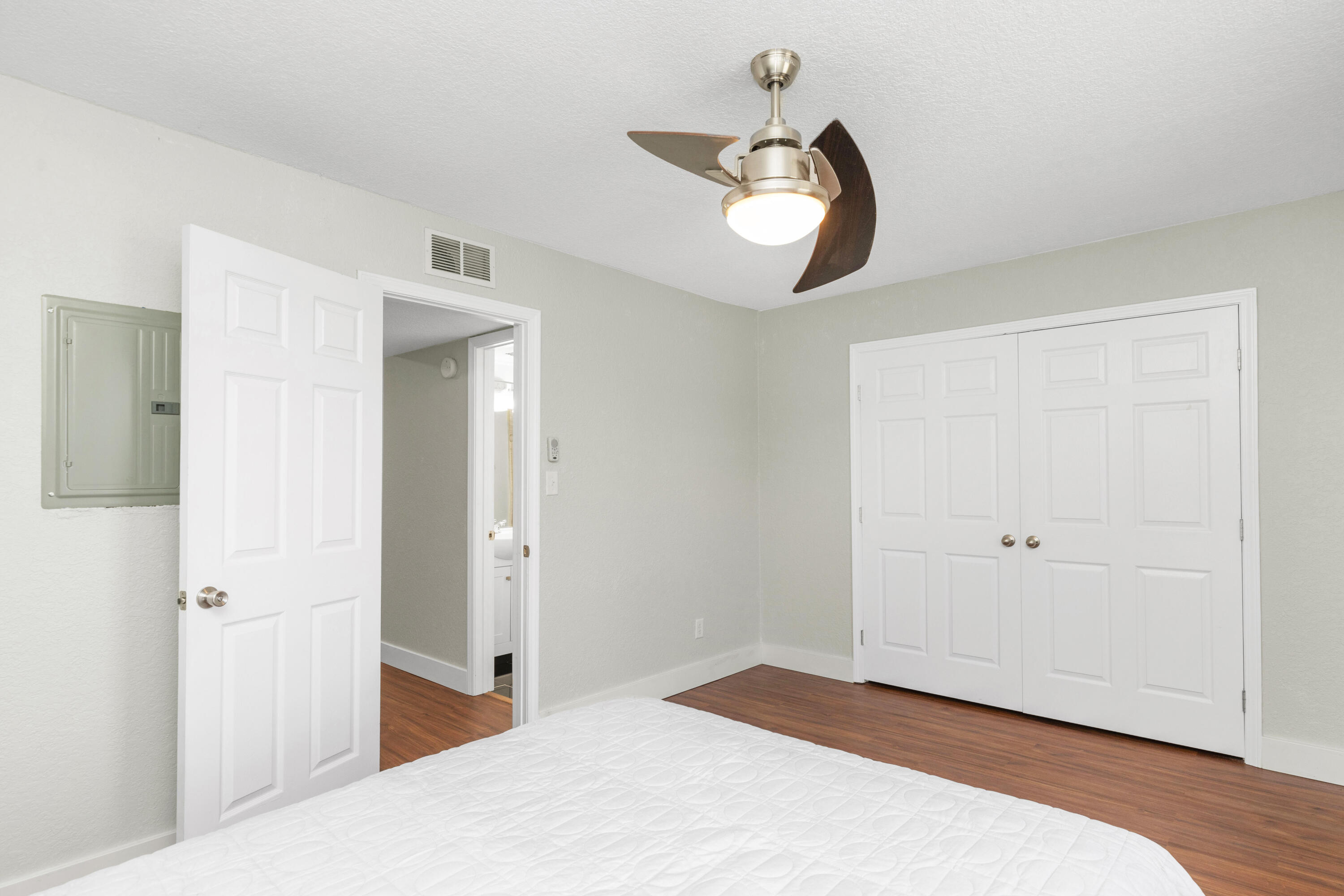 PENSACOLA RICHELIEU CONDO THE - Residential