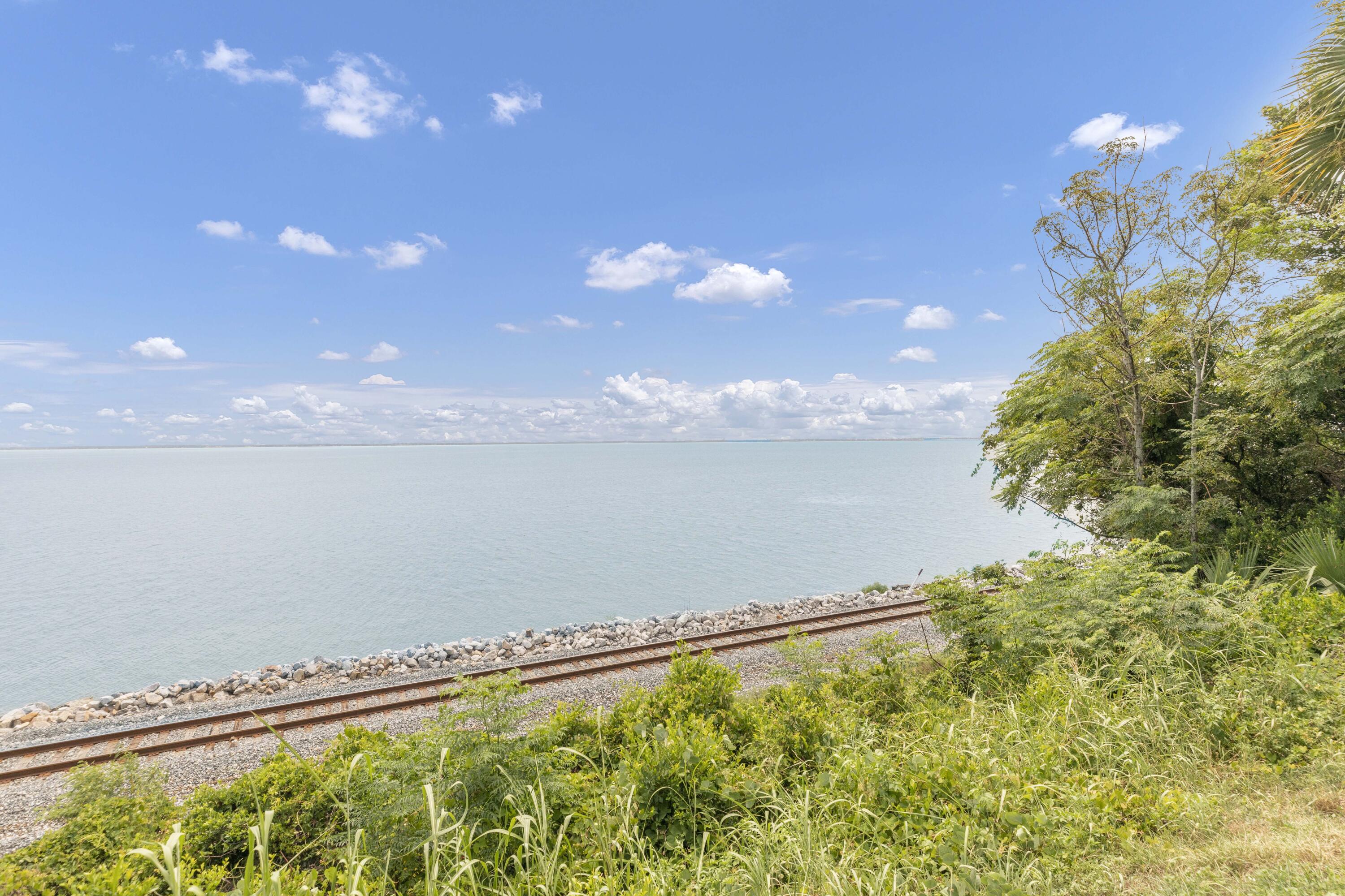 PENSACOLA RICHELIEU CONDO THE - Residential