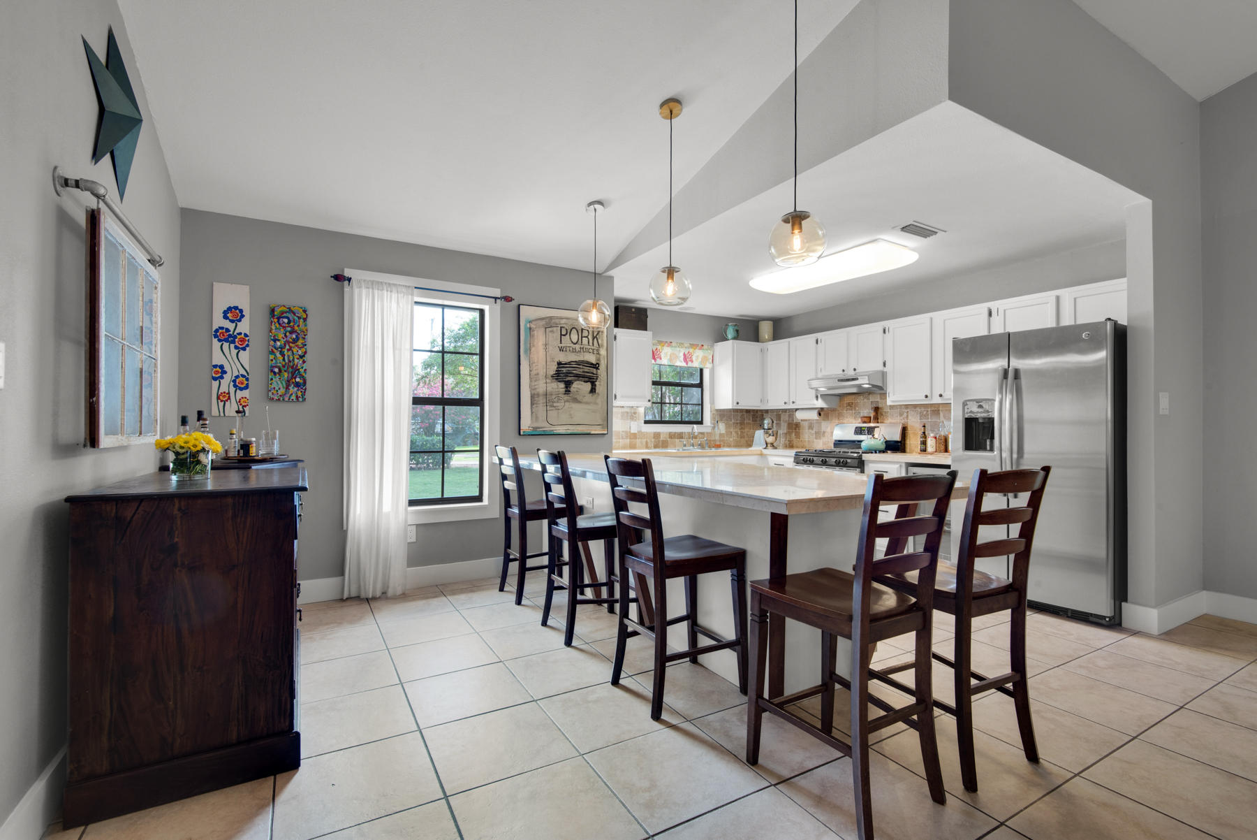 BAYVIEW MANOR - Residential