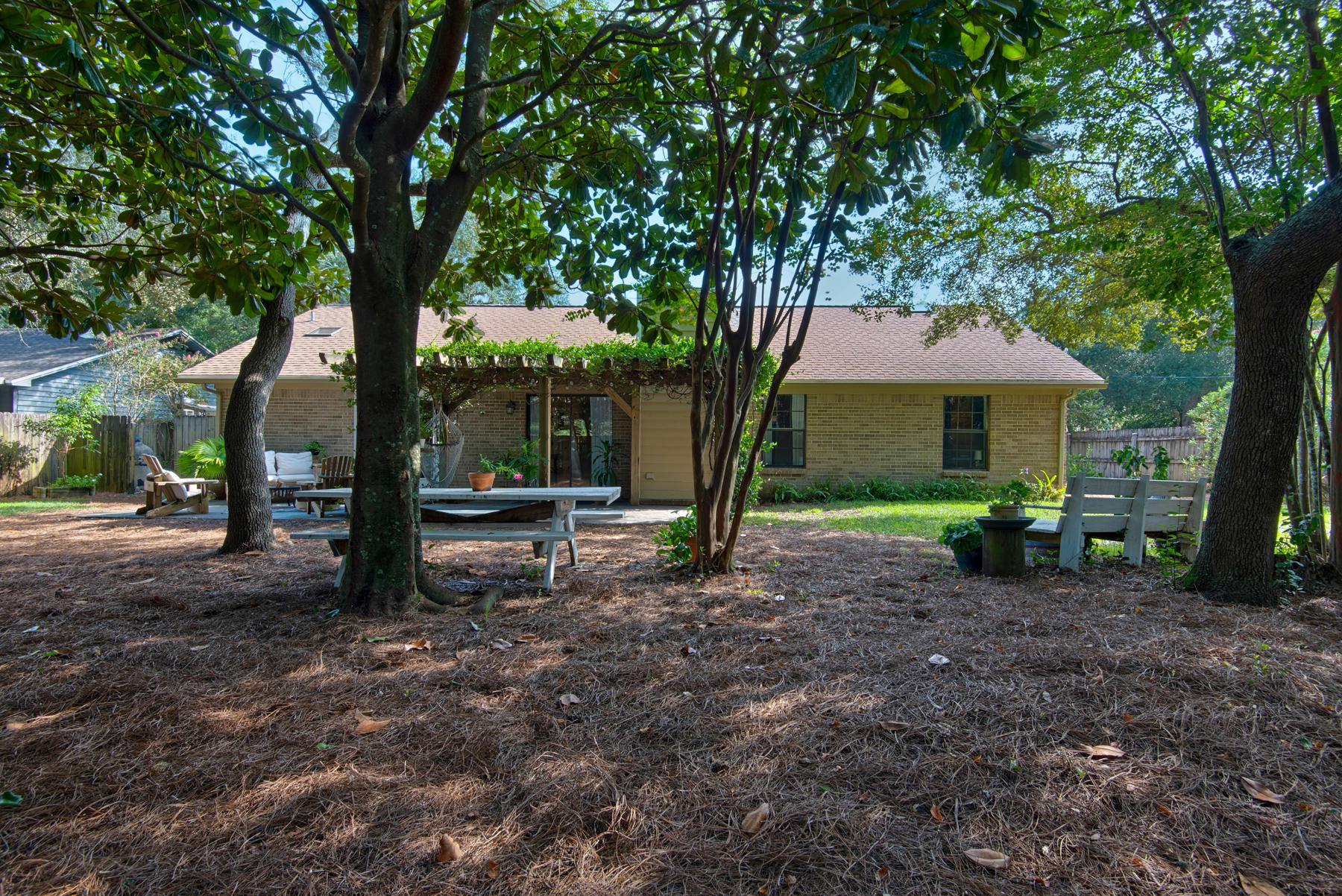 BAYVIEW MANOR - Residential