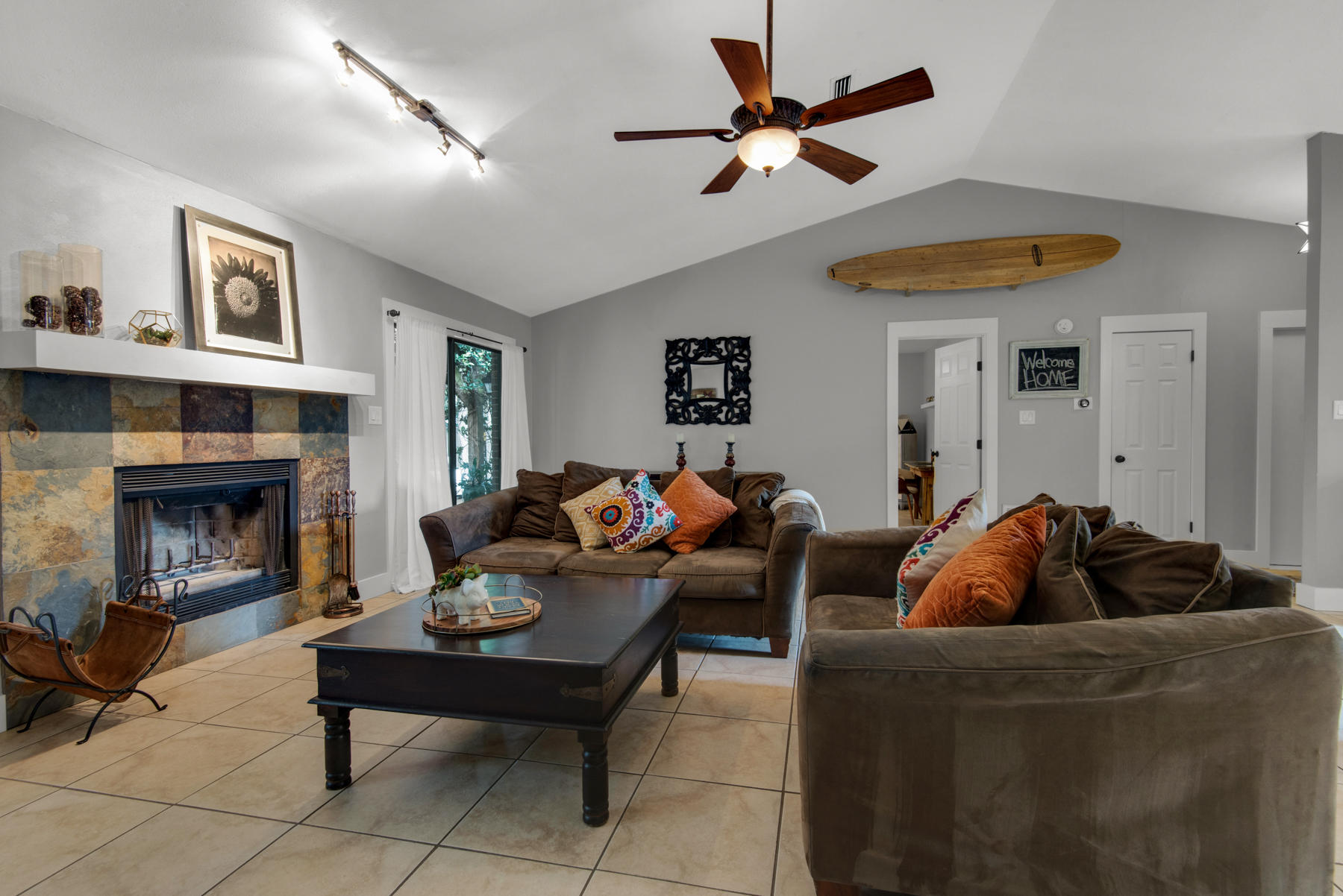 BAYVIEW MANOR - Residential