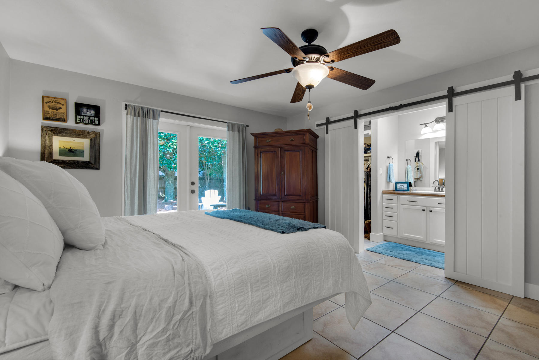 BAYVIEW MANOR - Residential