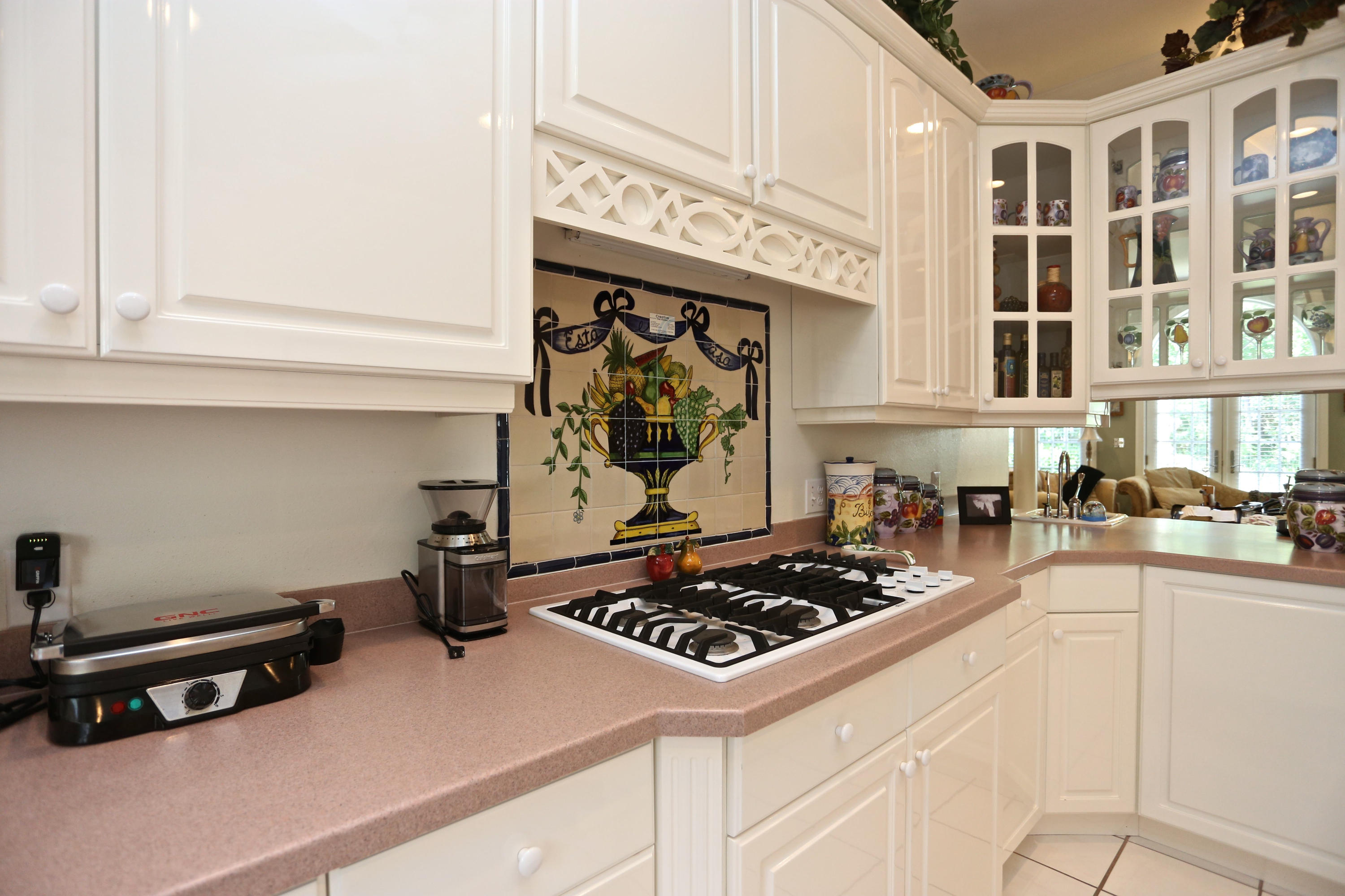 BAYTOWNE AVE EAST - Residential