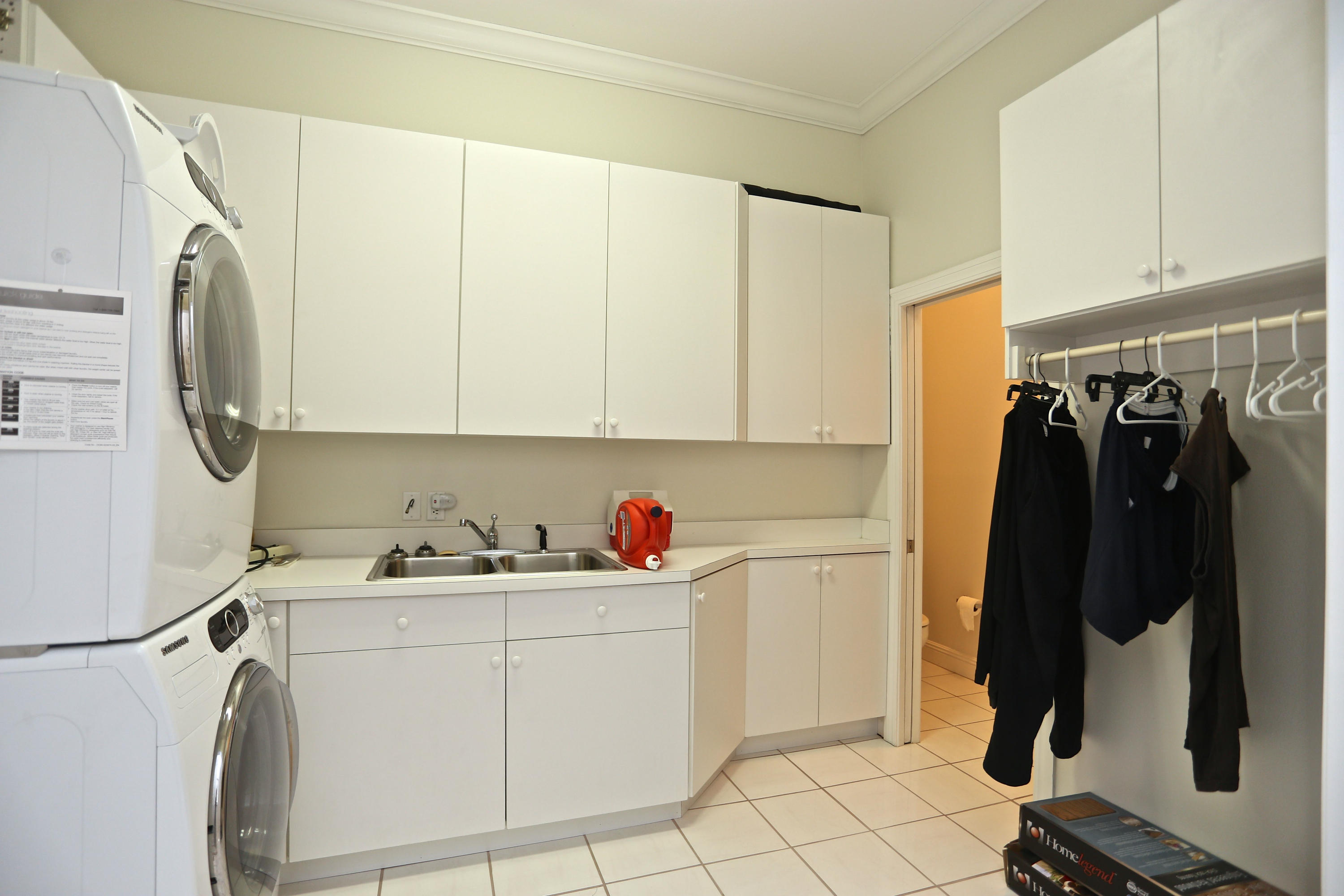 BAYTOWNE AVE EAST - Residential