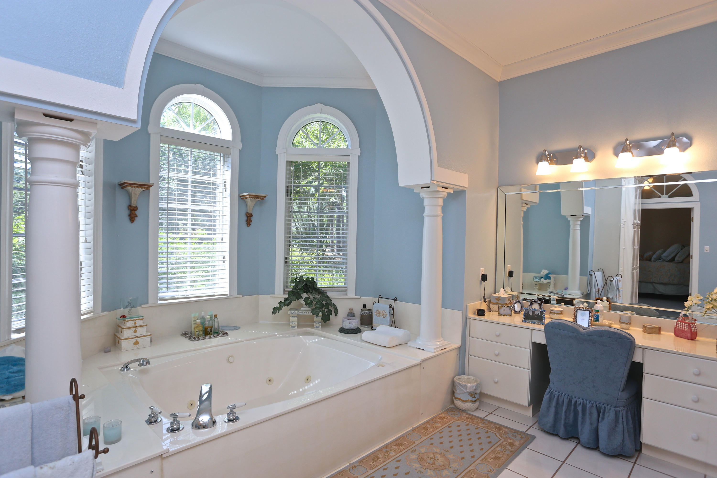 BAYTOWNE AVE EAST - Residential